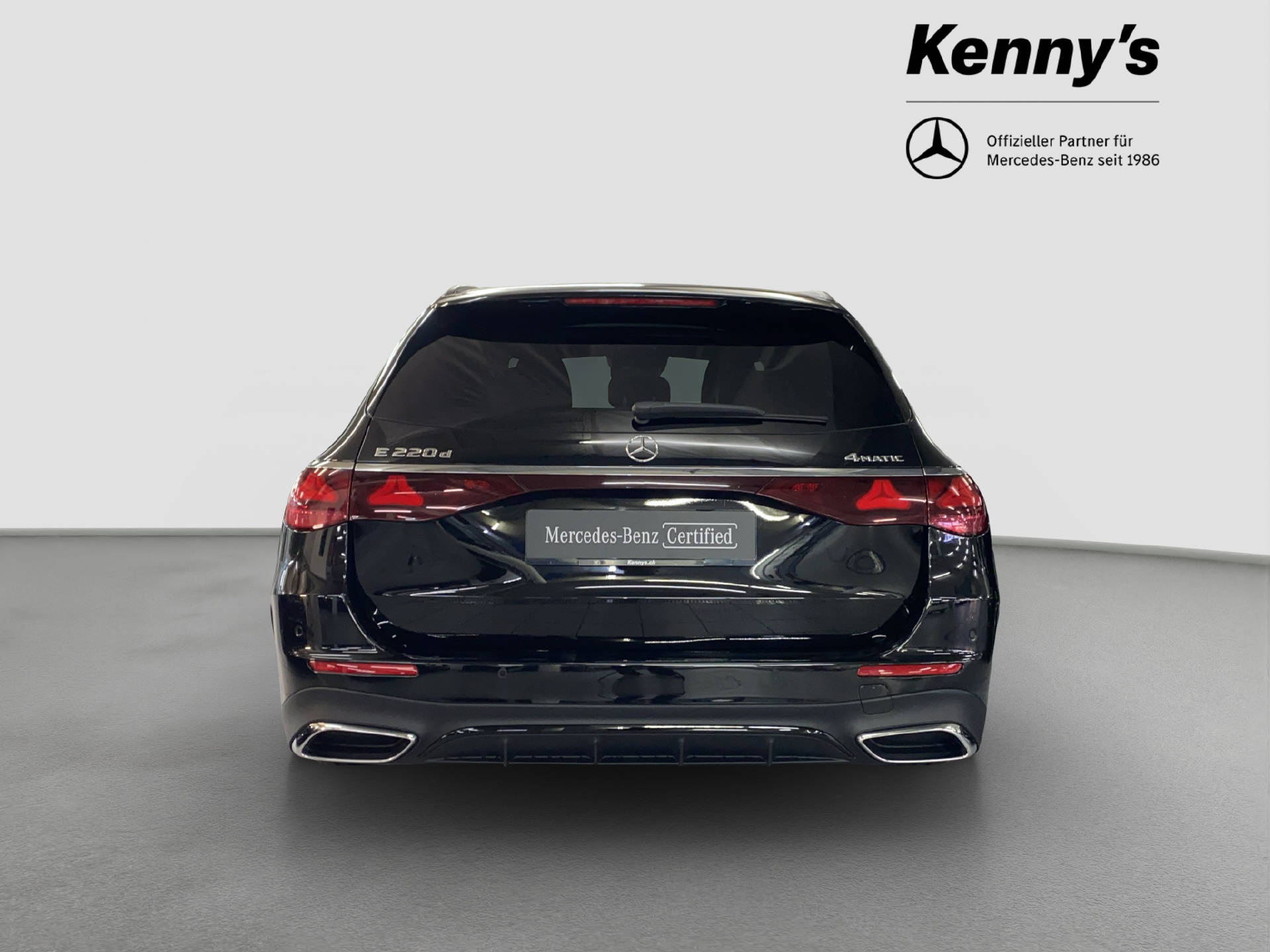 MERCEDES-BENZ E 220 d AMG Line 4MATIC Kombi-image-4