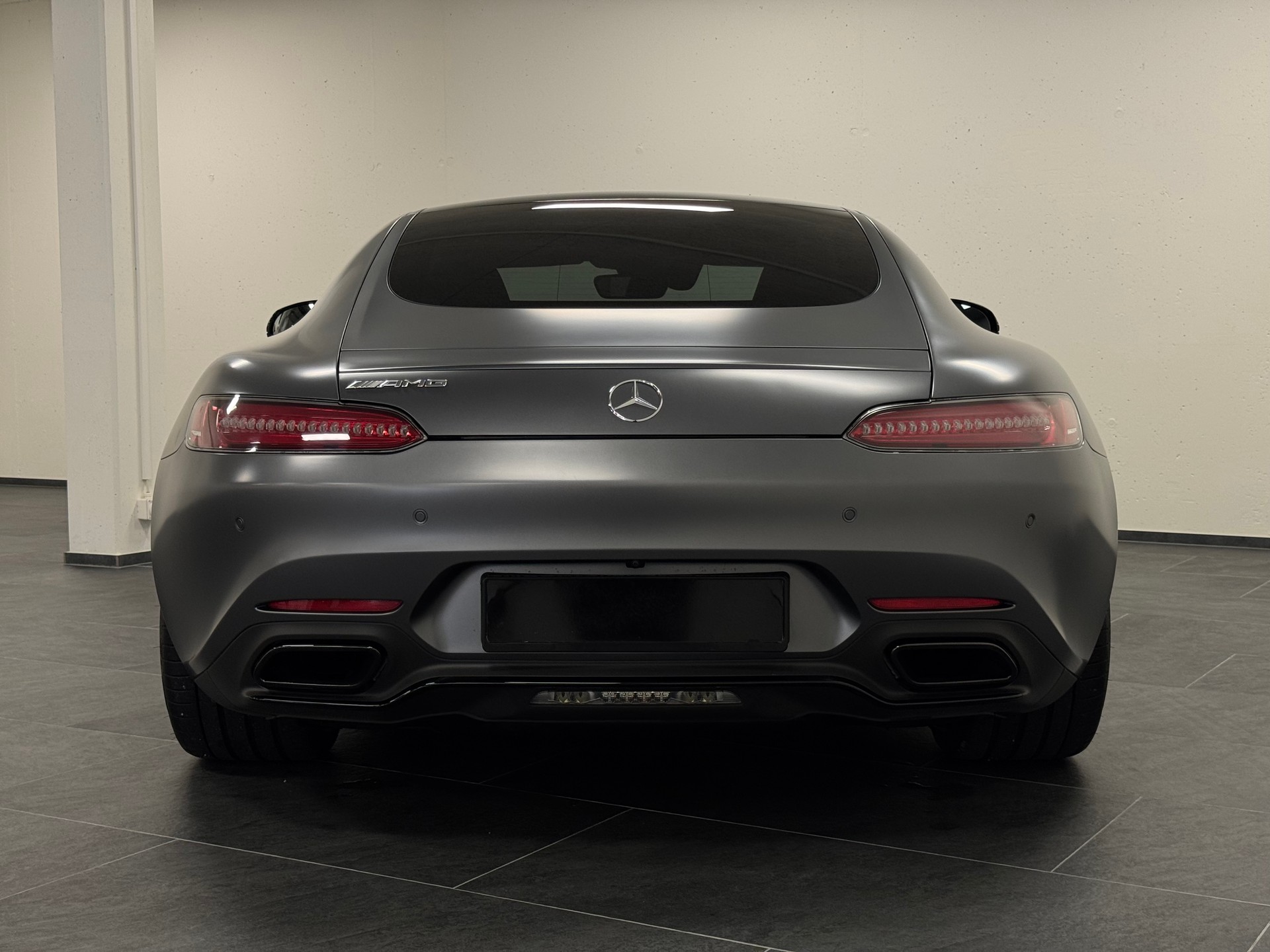 MERCEDES-BENZ AMG GT S Speedshift DCT-image-5