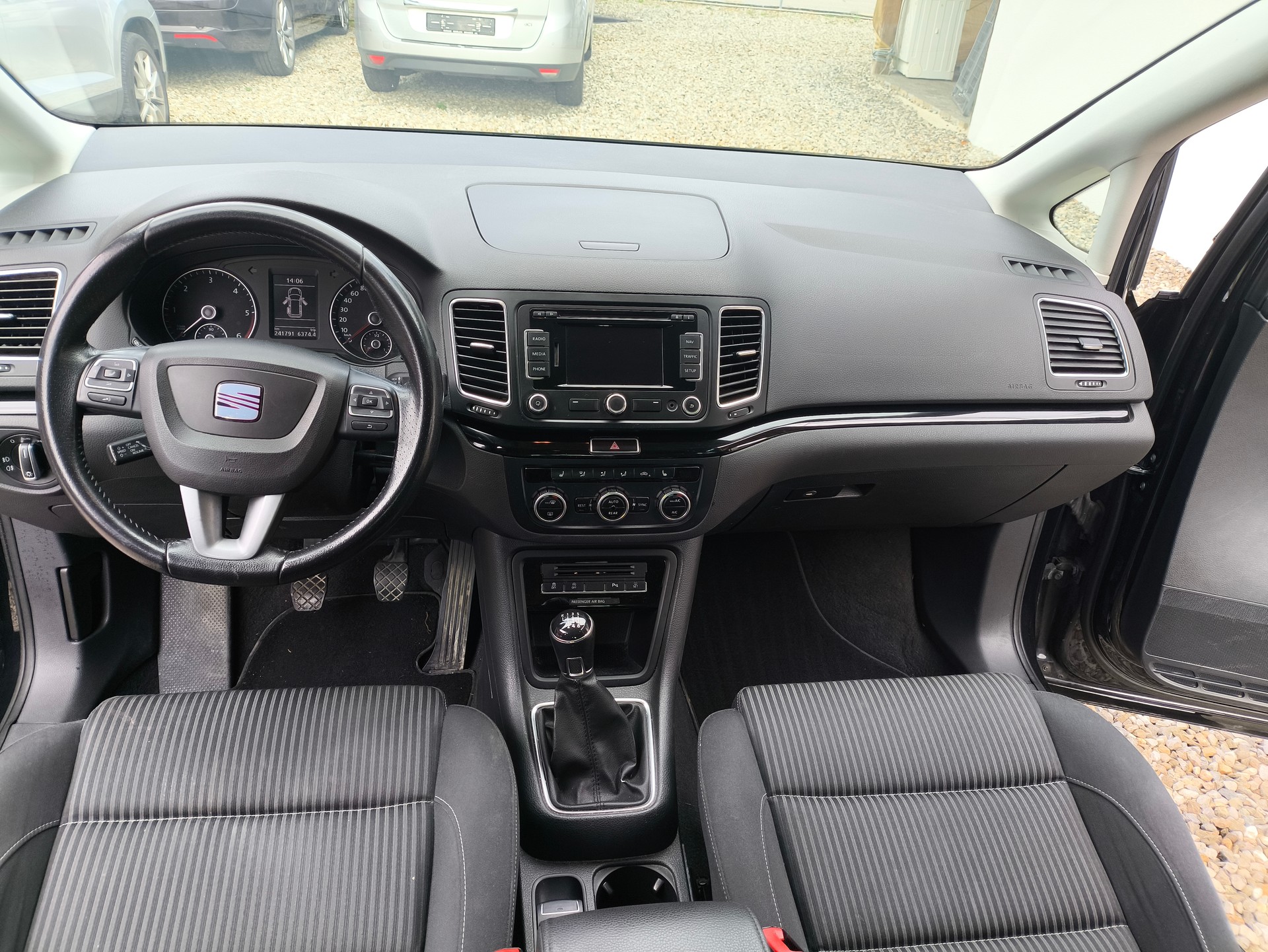 SEAT Alhambra 2.0 TDI E_Ecomotive Reference-image-9