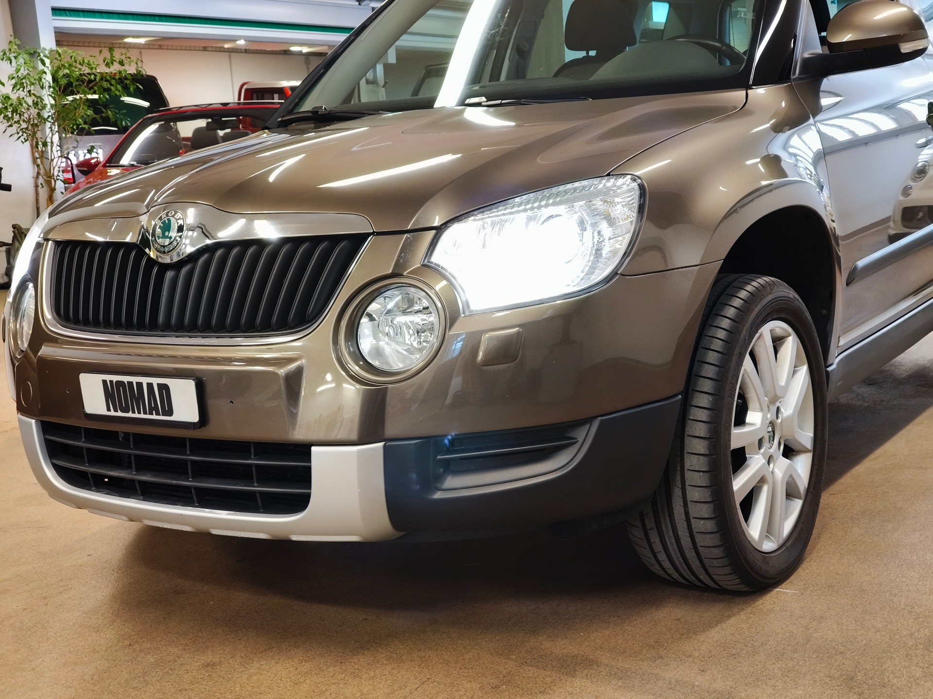 SKODA Yeti 1.8 TSI Entry 4x4-image-1