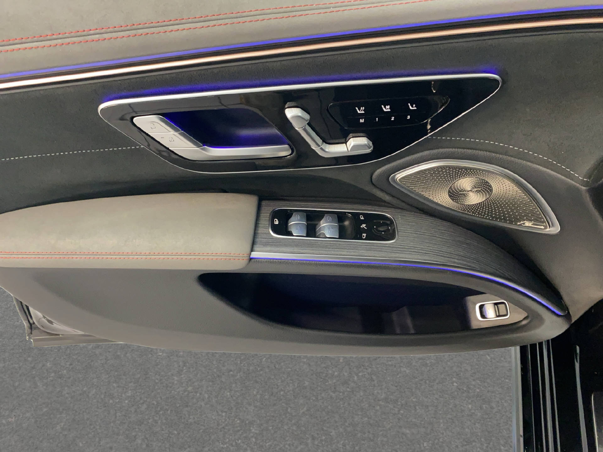 MERCEDES-BENZ EQS 53 AMG 4matic++-image-11