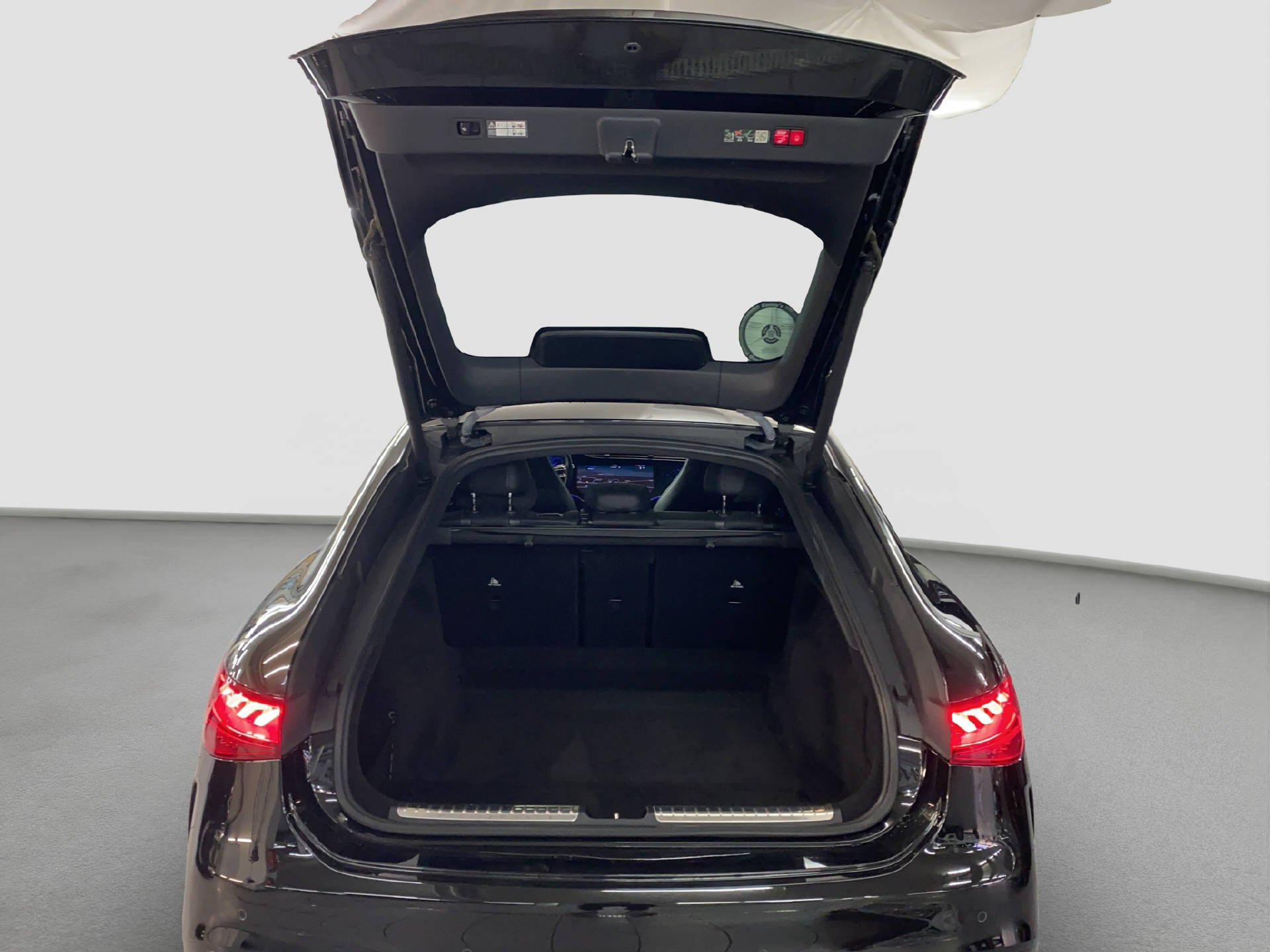 MERCEDES-BENZ EQS 53 AMG 4matic++-image-13