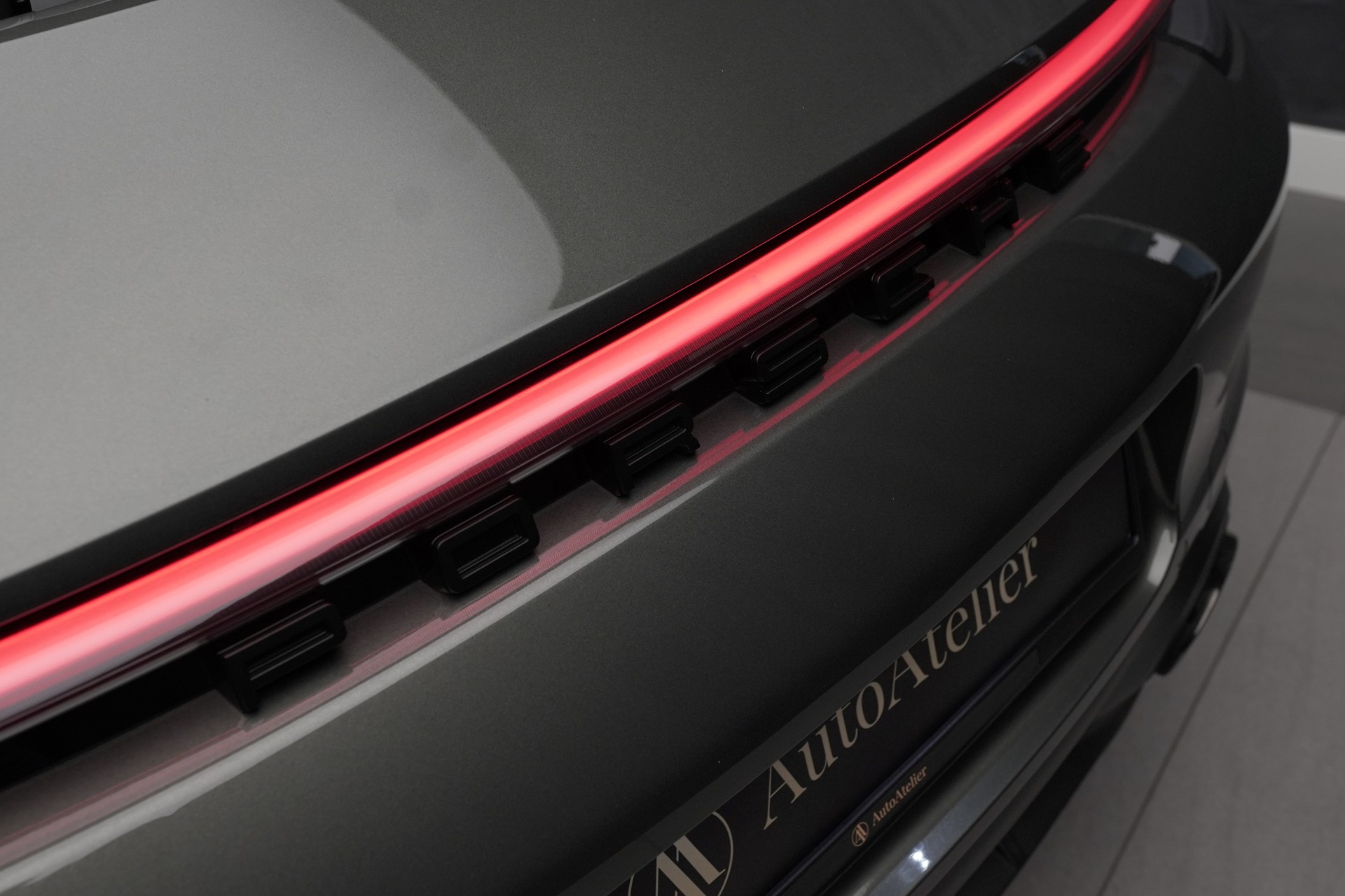 PORSCHE 911 Targa 4 GTS PDK-image-12