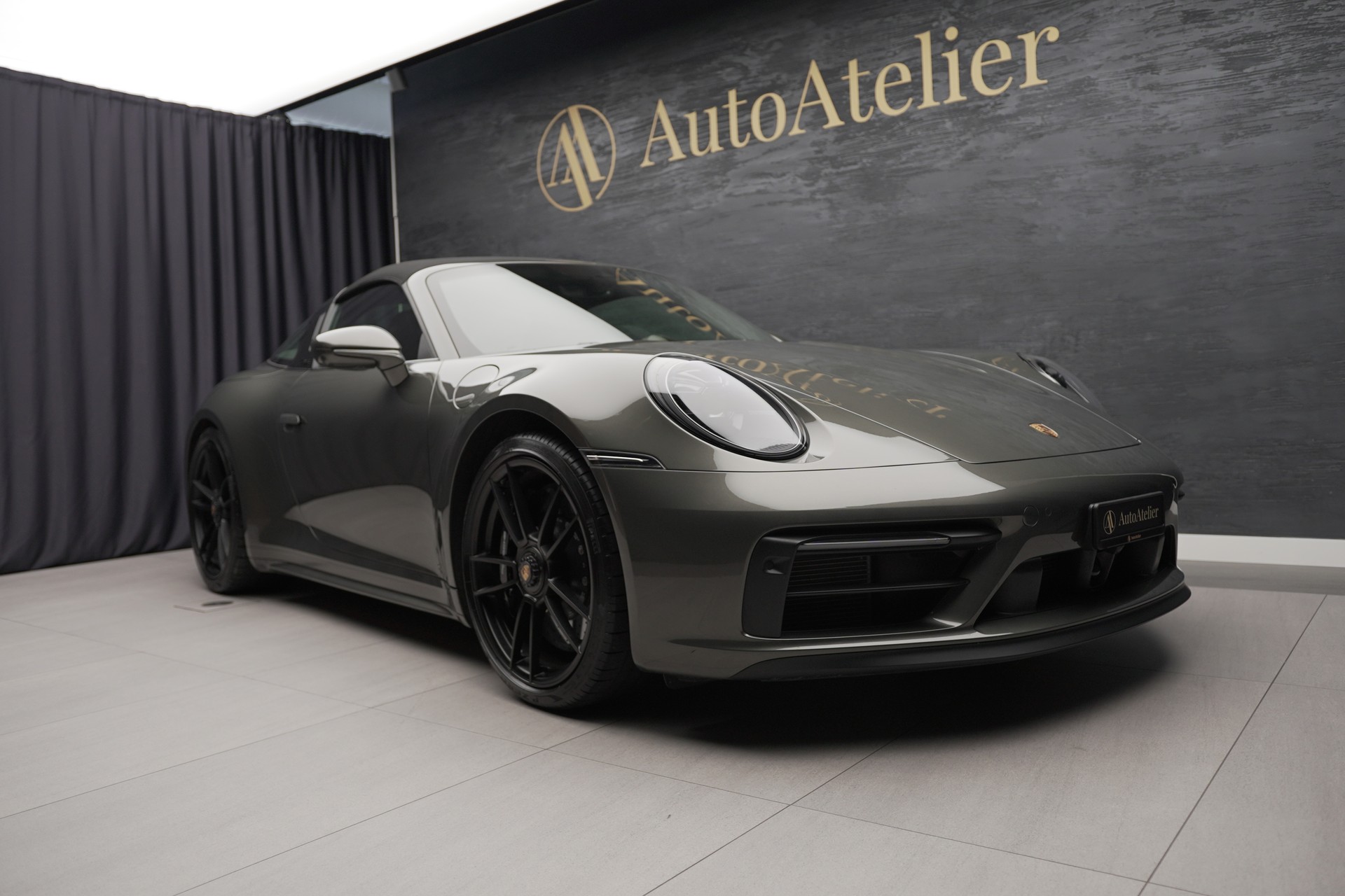 PORSCHE 911 Targa 4 GTS PDK-image-1