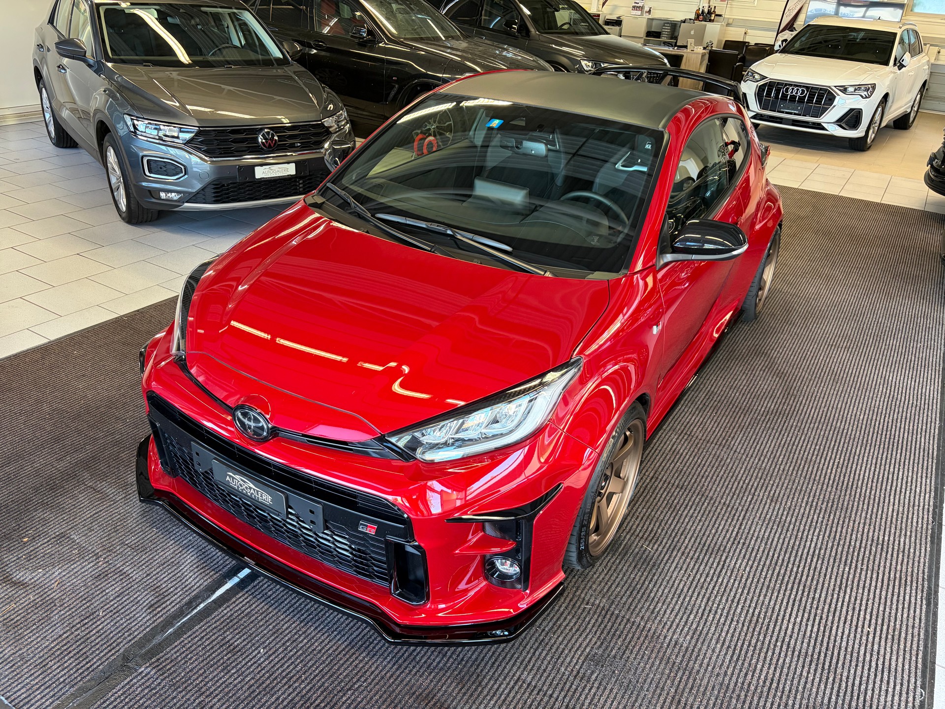 TOYOTA Yaris 1.6 GR Sport | CH Fahrzeug | Circuit Paket | 10 Jahre Garantie | H&R | Milltek | Giacuzzo | Maxton | Japan Racing |-image-32