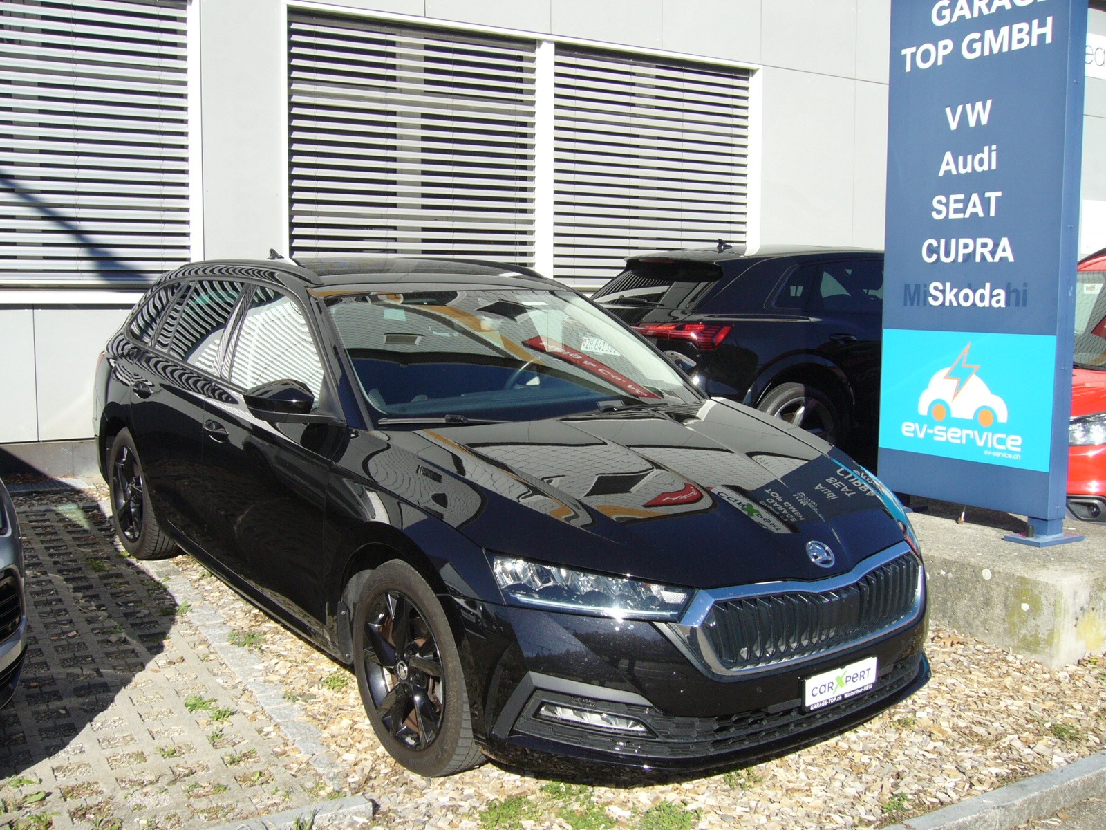 Car photo