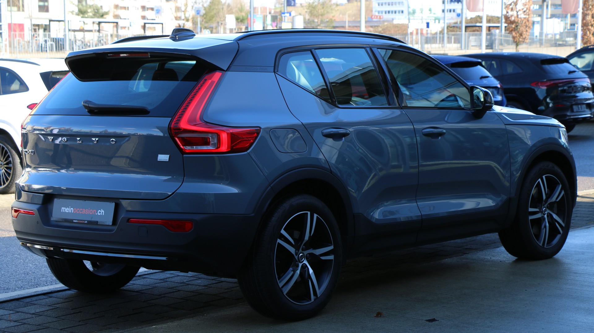 VOLVO XC40 T5 TwE R-Design Expr-image-5