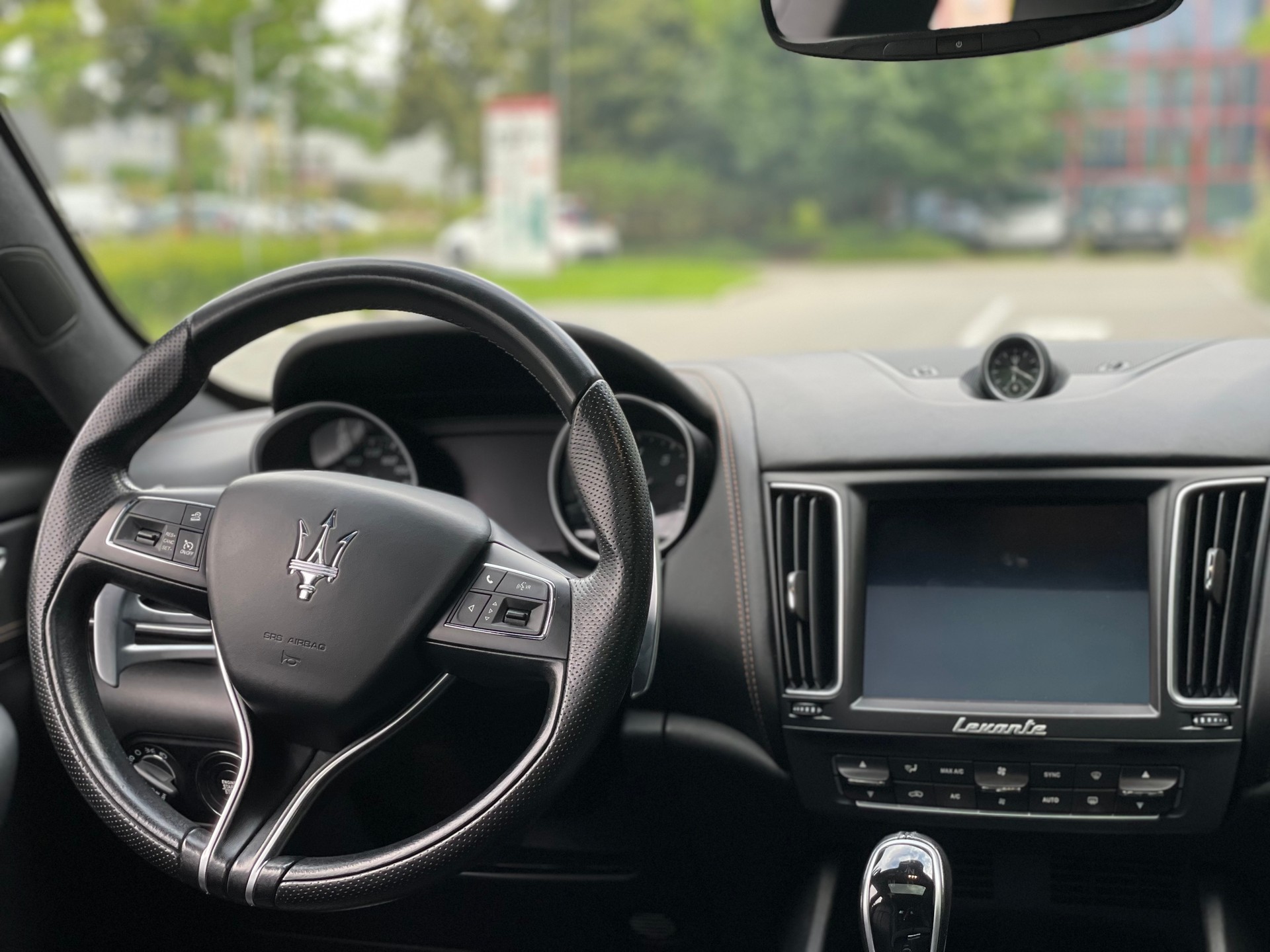 MASERATI Levante S 3.0 V6 Automatica-image-10