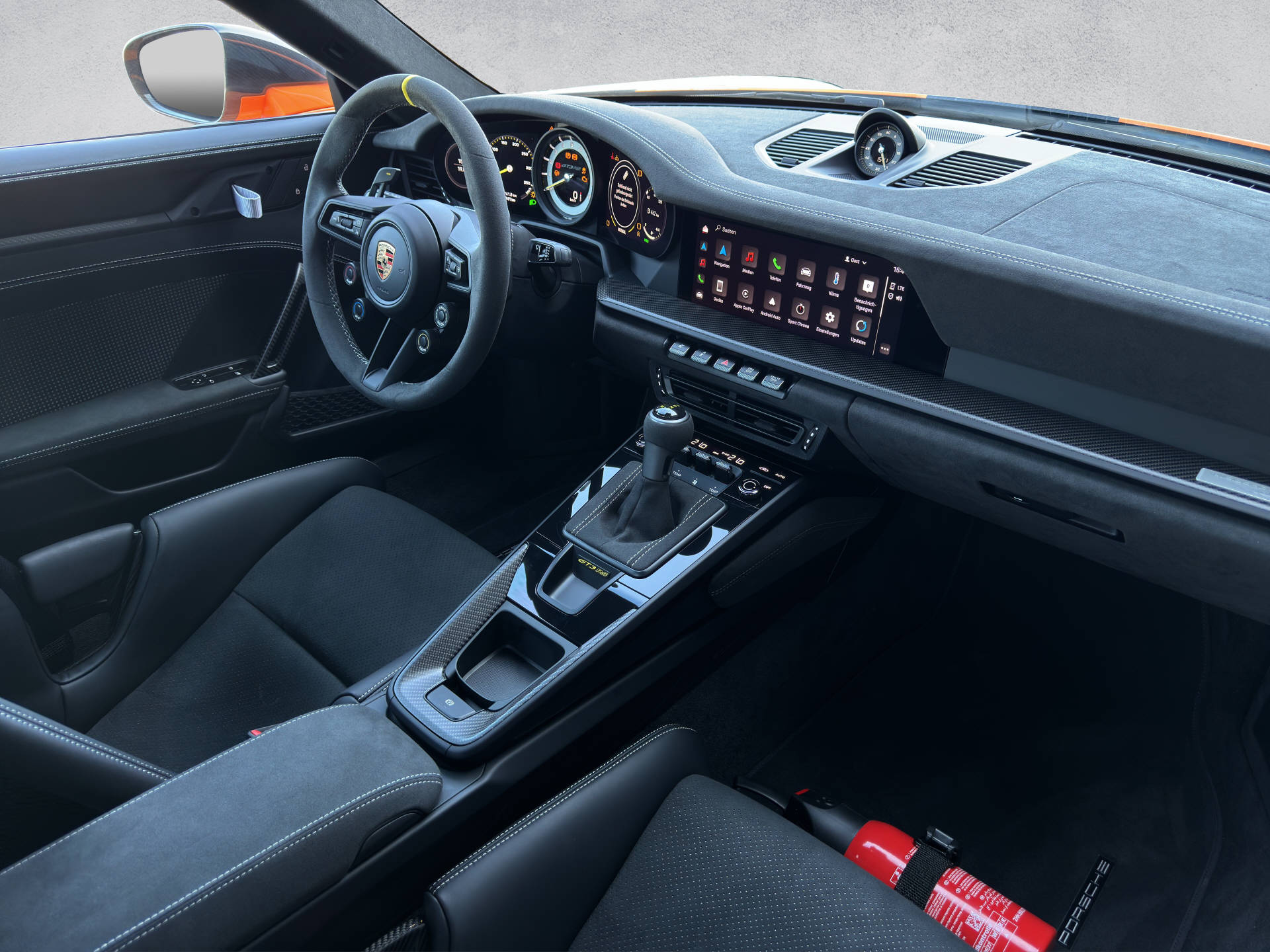 PORSCHE 911 GT3 RS-image-8