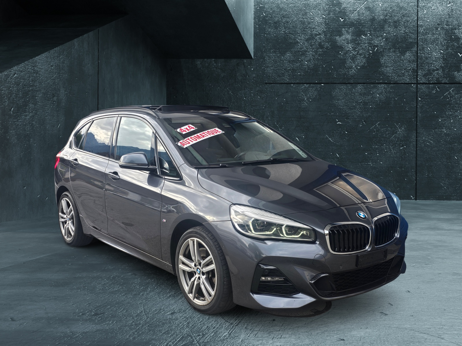 BMW 225i xDrive Active Tourer Steptronic M Sport-image-7