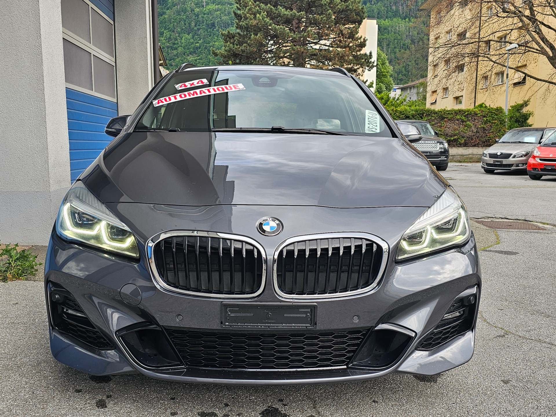 BMW 225i xDrive Active Tourer Steptronic M Sport-image-4