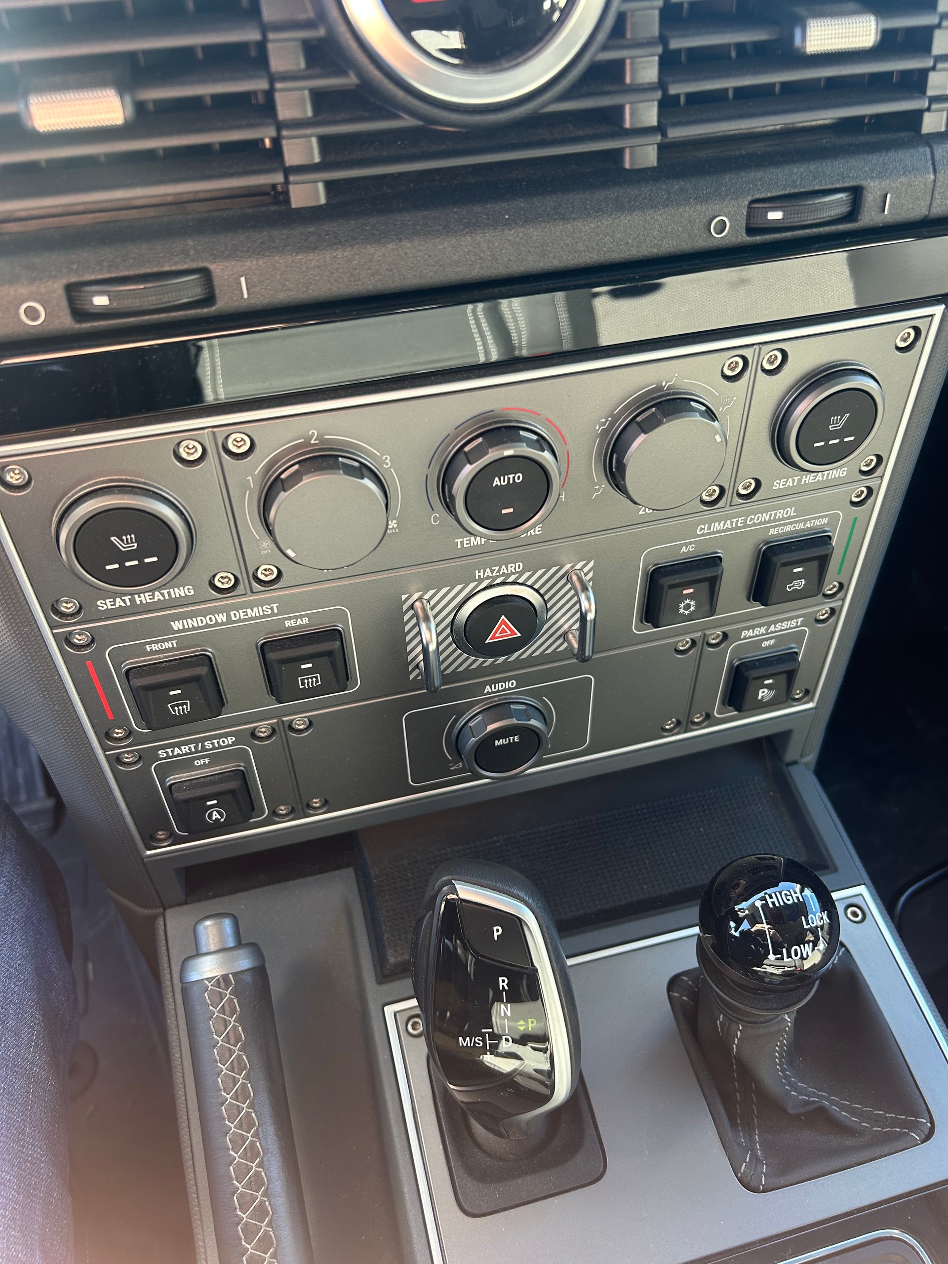 INEOS Grenadier Utility Wagon 3.0 Twin Turbo Diesel-image-4