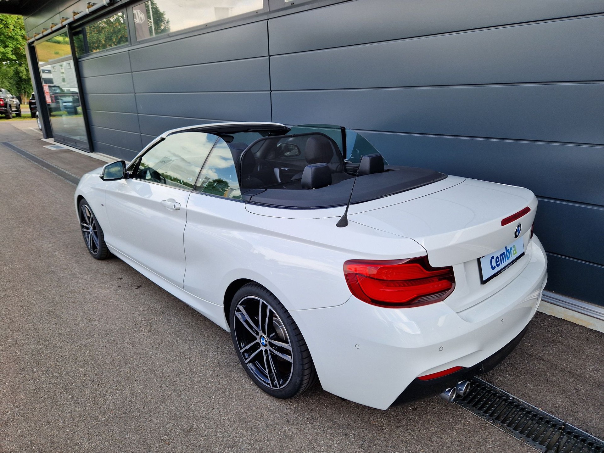 BMW 230i M Sport Steptronic-image-11