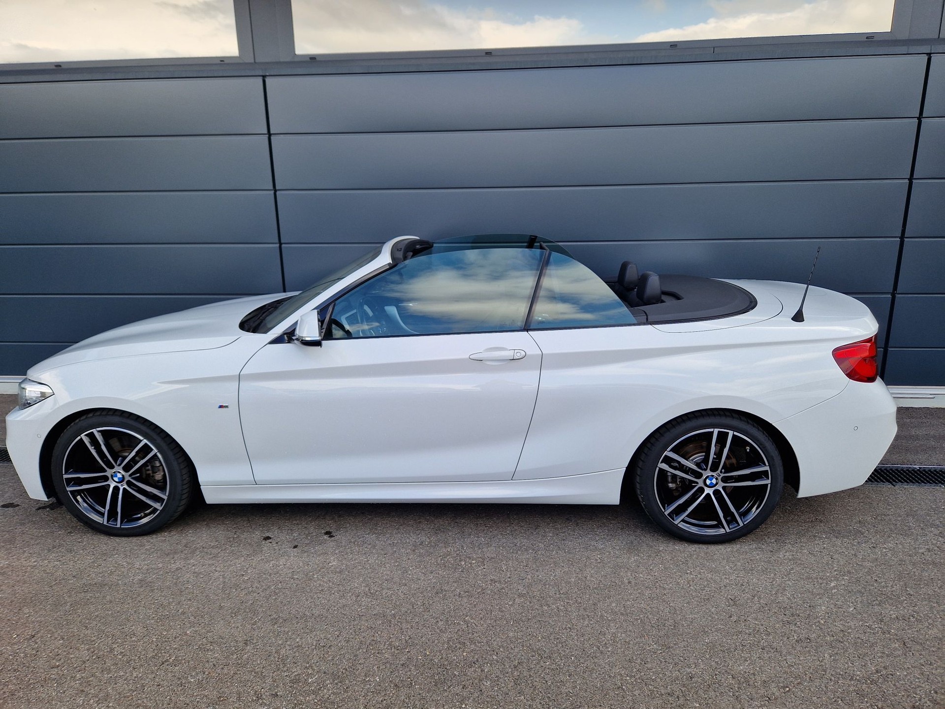 BMW 230i M Sport Steptronic-image-10