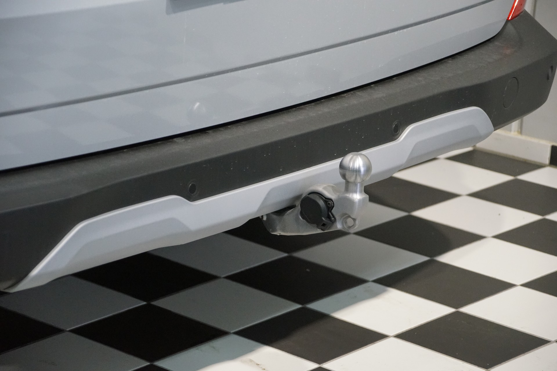 FORD Tourneo Bus 340 L1H1 65kWh Active-image-9