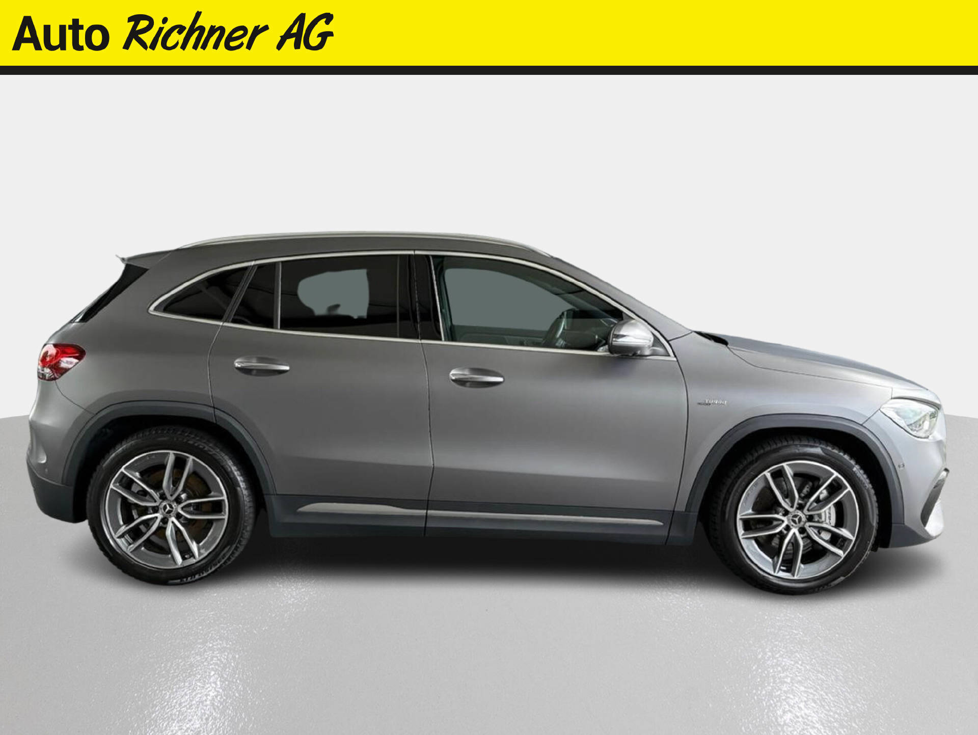 MERCEDES-BENZ GLA 35 AMG 4matic-image-2