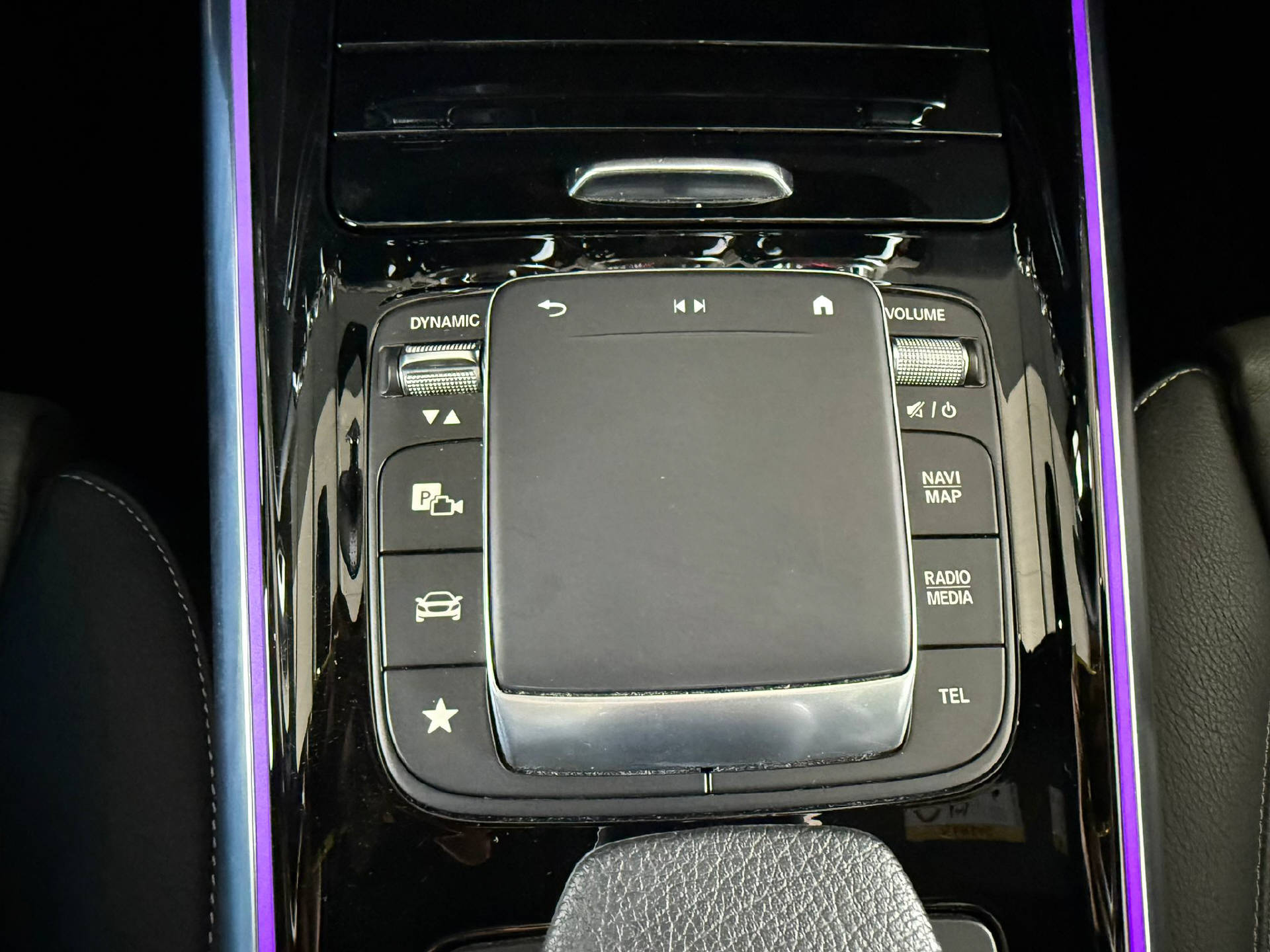 MERCEDES-BENZ GLA 35 AMG 4matic-image-15