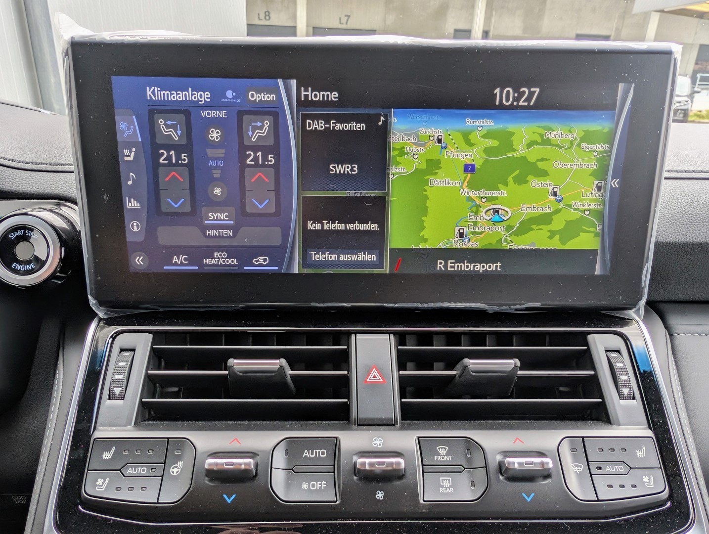 TOYOTA LAND CRUISER 300 V6 DIESEL 70th Anniv.-image-5