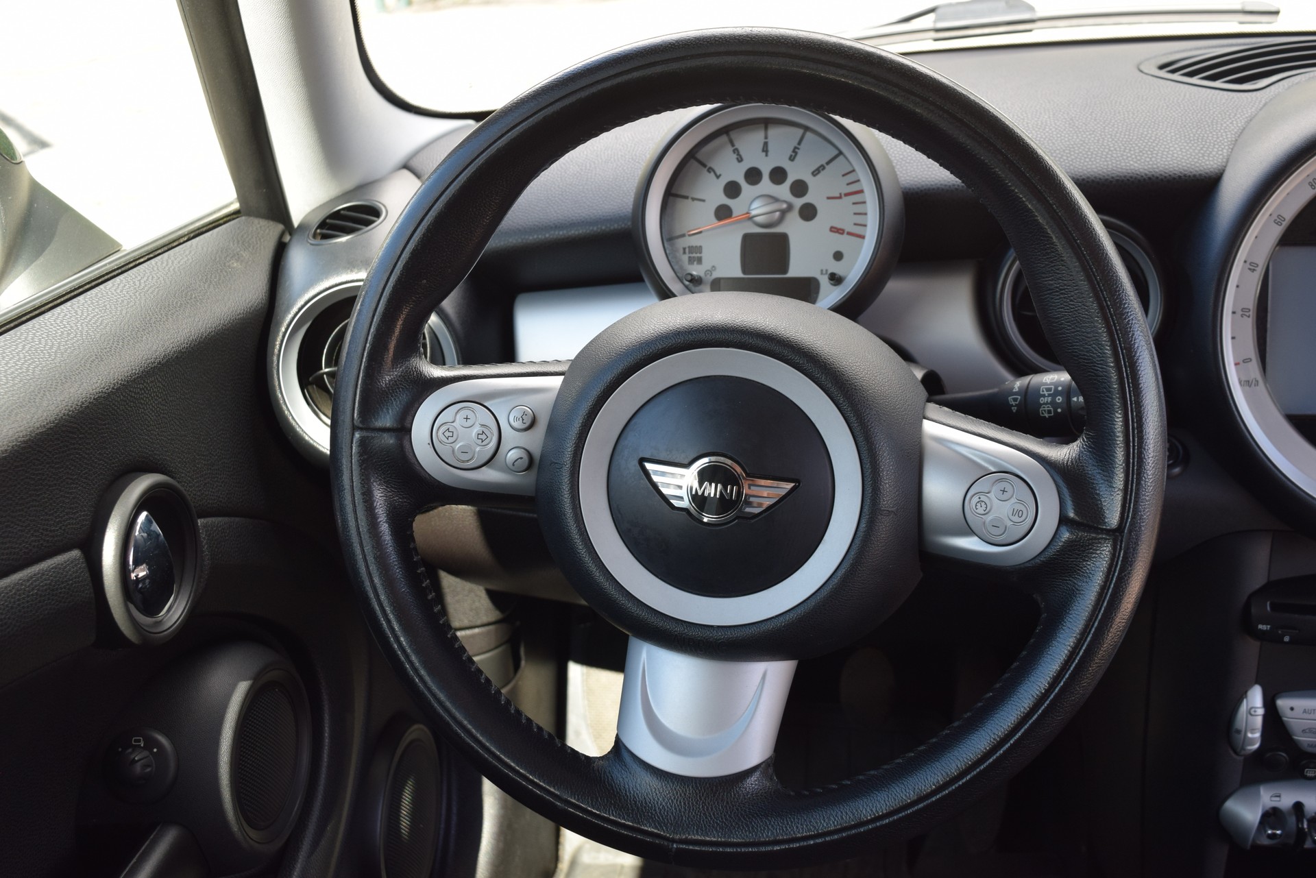 MINI Cooper-image-13