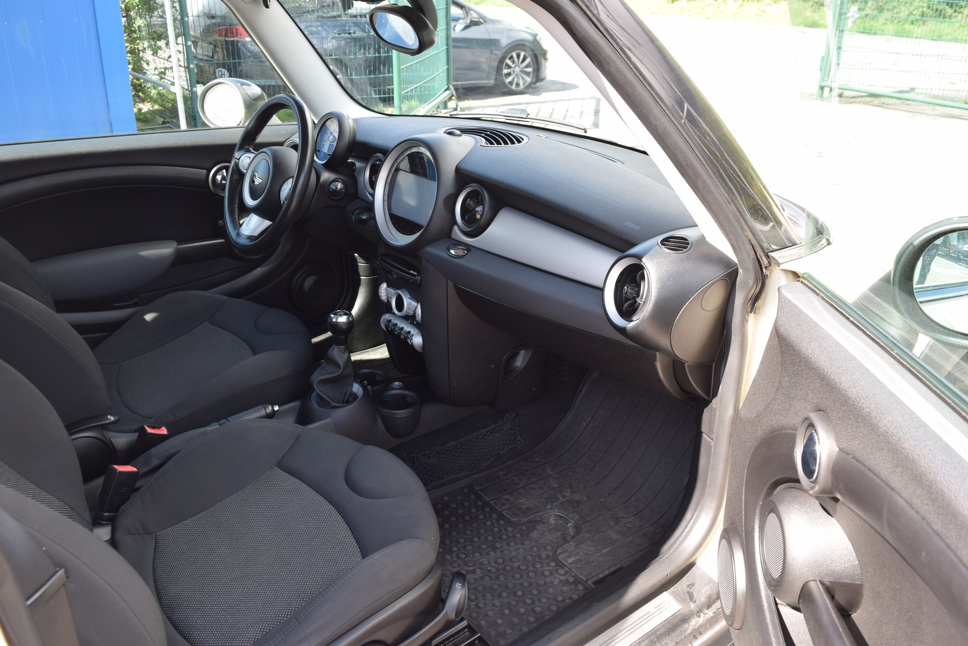 MINI Cooper-image-9