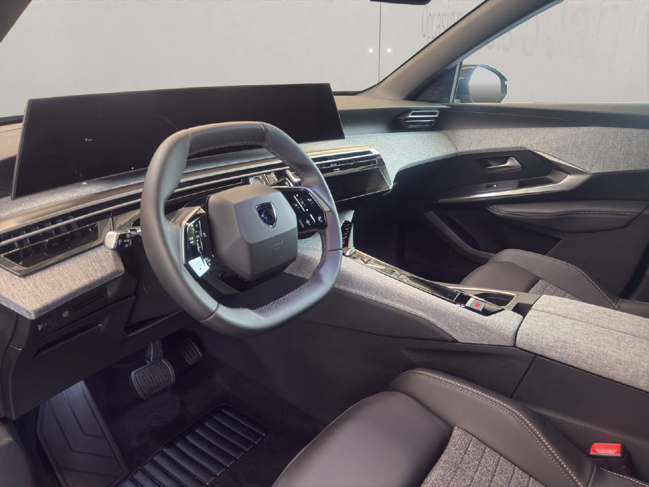 PEUGEOT 3008 1.2 Hybrid 145 PS ALLURE PREMIUM AUTOMAT-image-4