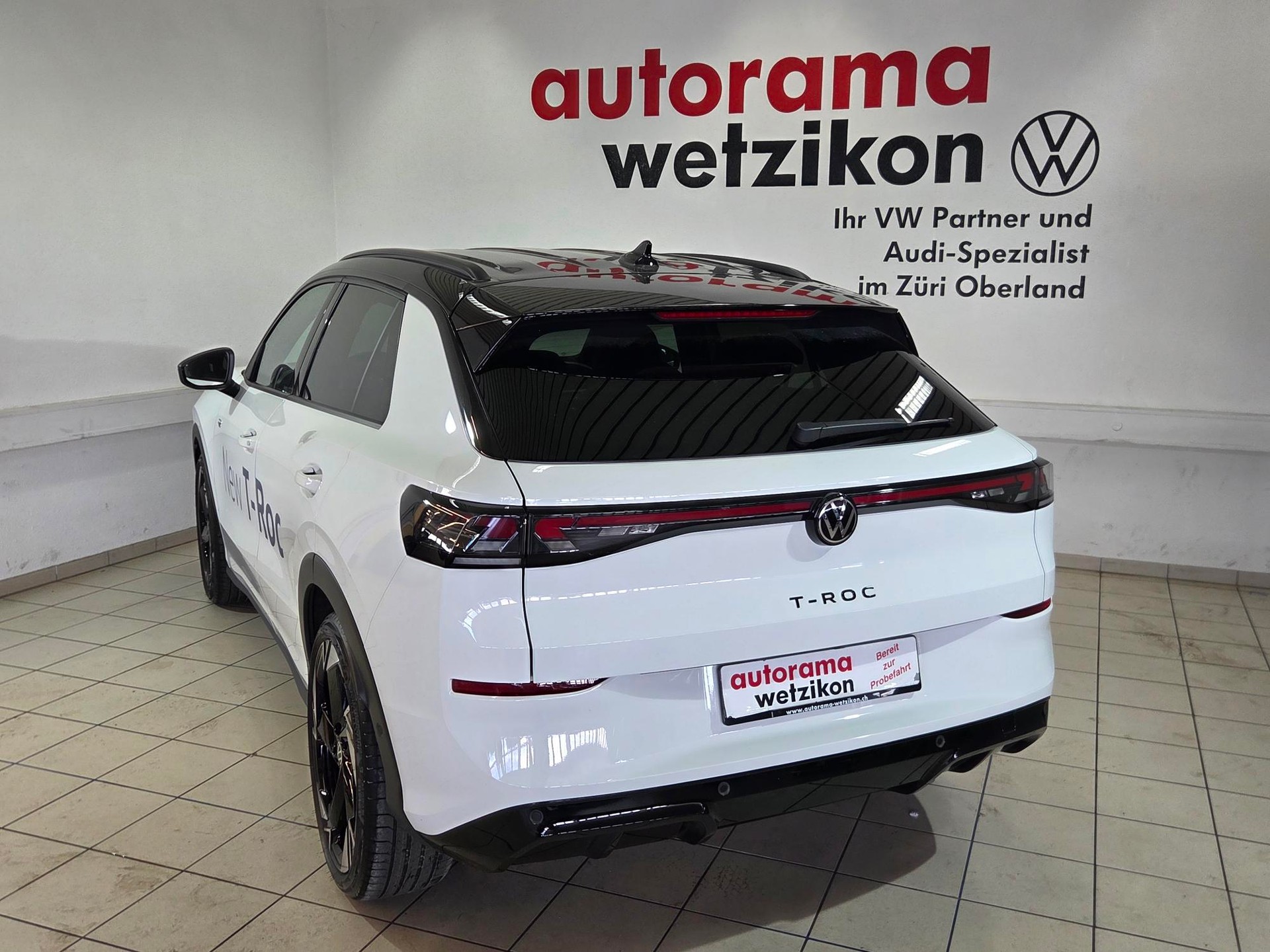 VW T-Roc 1.5 eTSI mHEV R-Line DSG-image-3