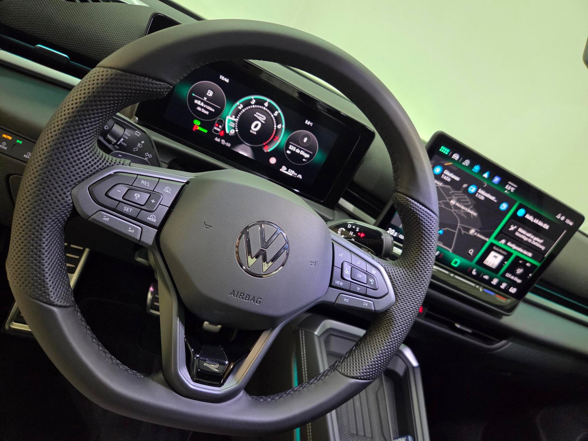 VW T-Roc 1.5 eTSI mHEV R-Line DSG-image-5