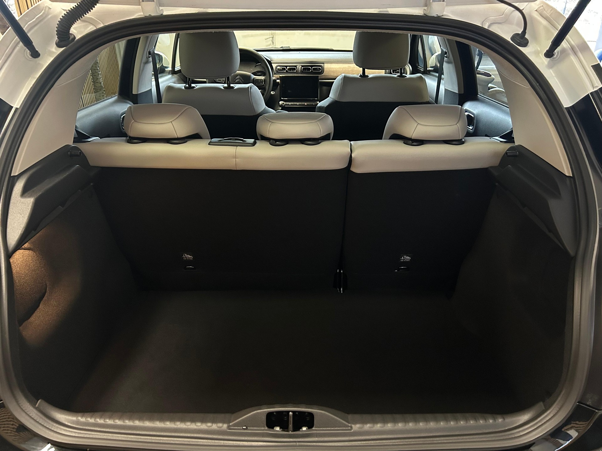 CITROEN C3 1.2 PureTech Shine-image-18