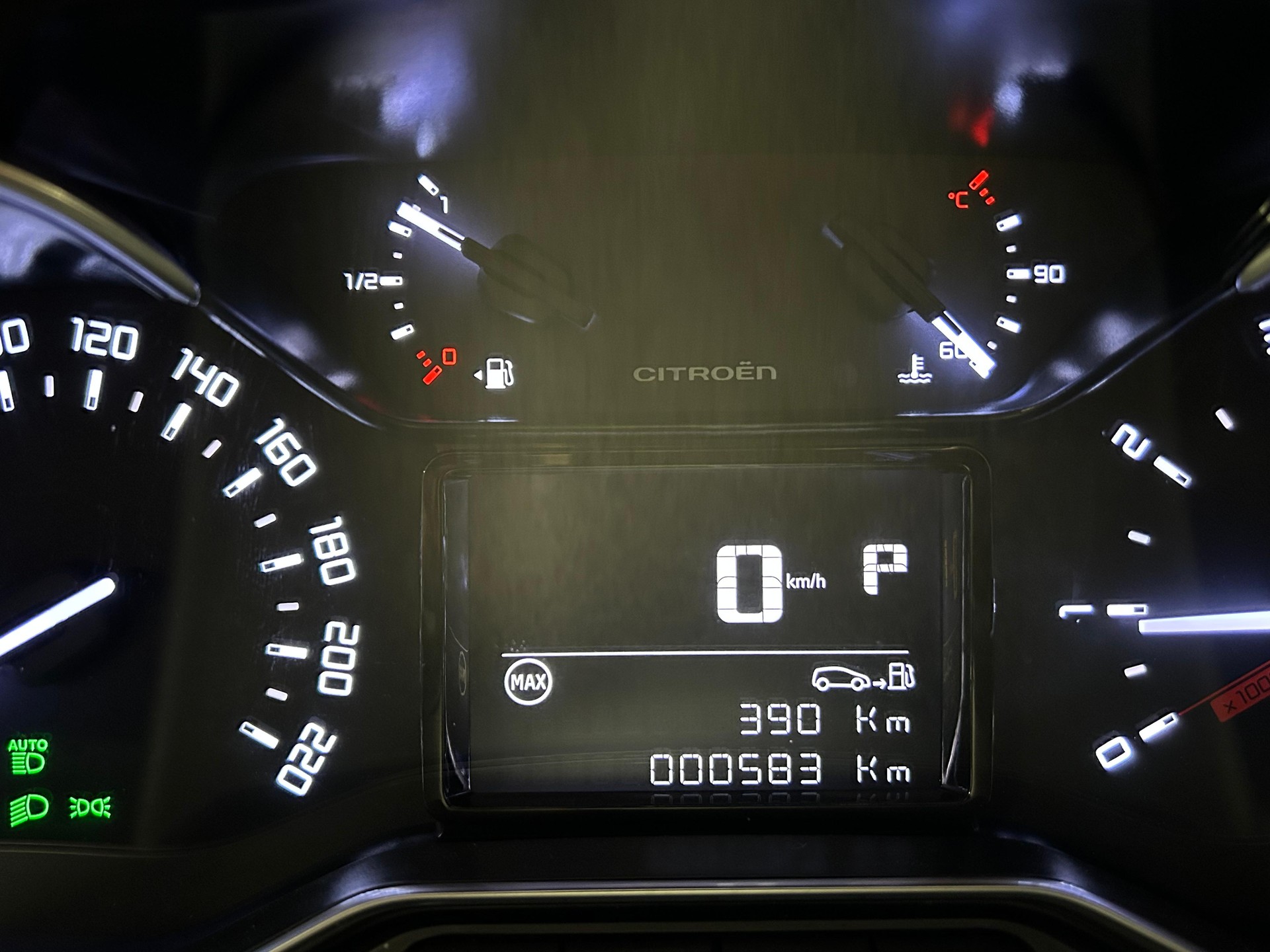 CITROEN C3 1.2 PureTech Shine-image-9