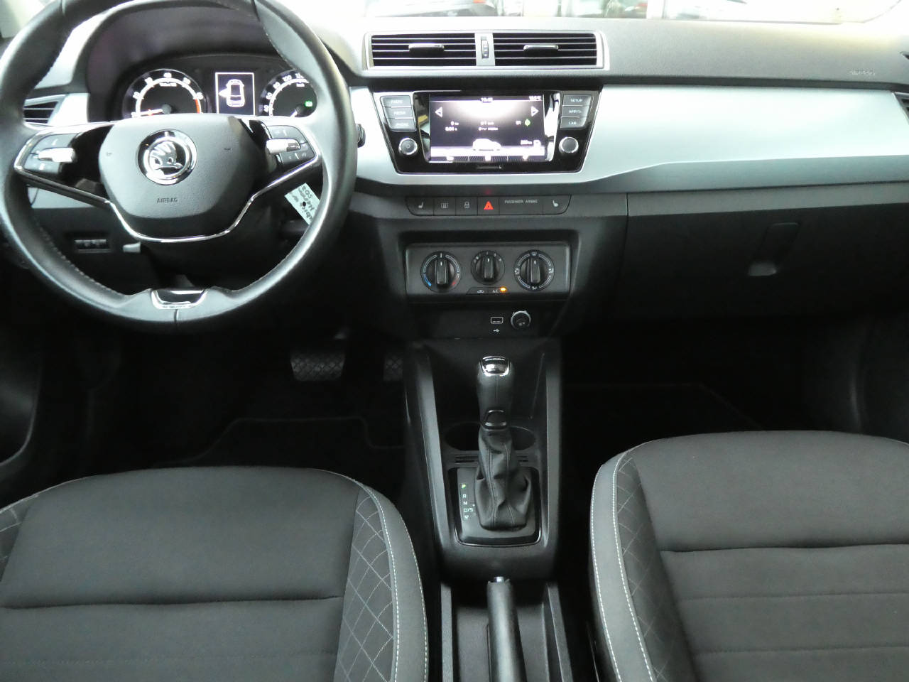 SKODA Fabia 1.0 TSI Ambition DSG-image-13