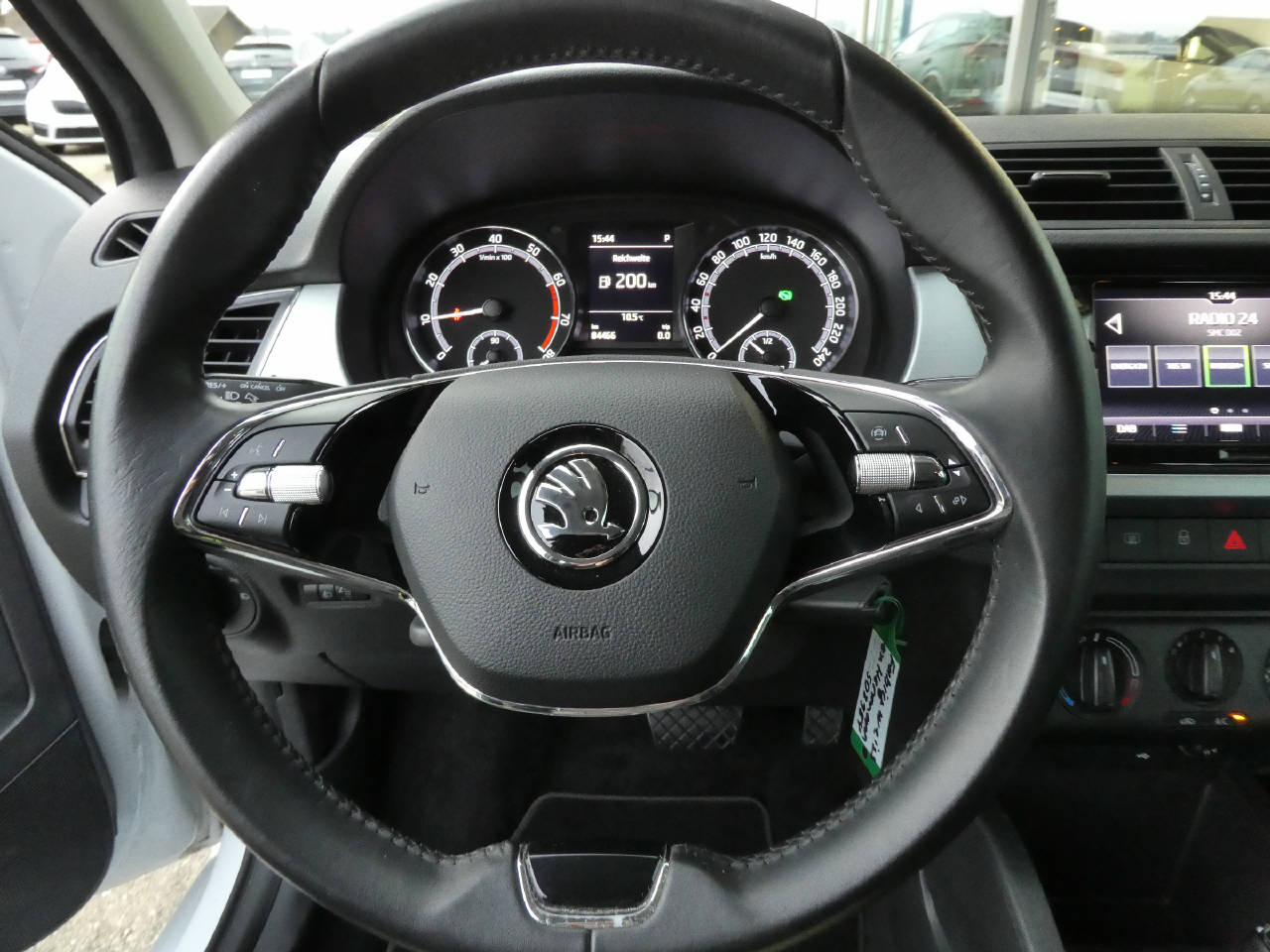 SKODA Fabia 1.0 TSI Ambition DSG-image-11