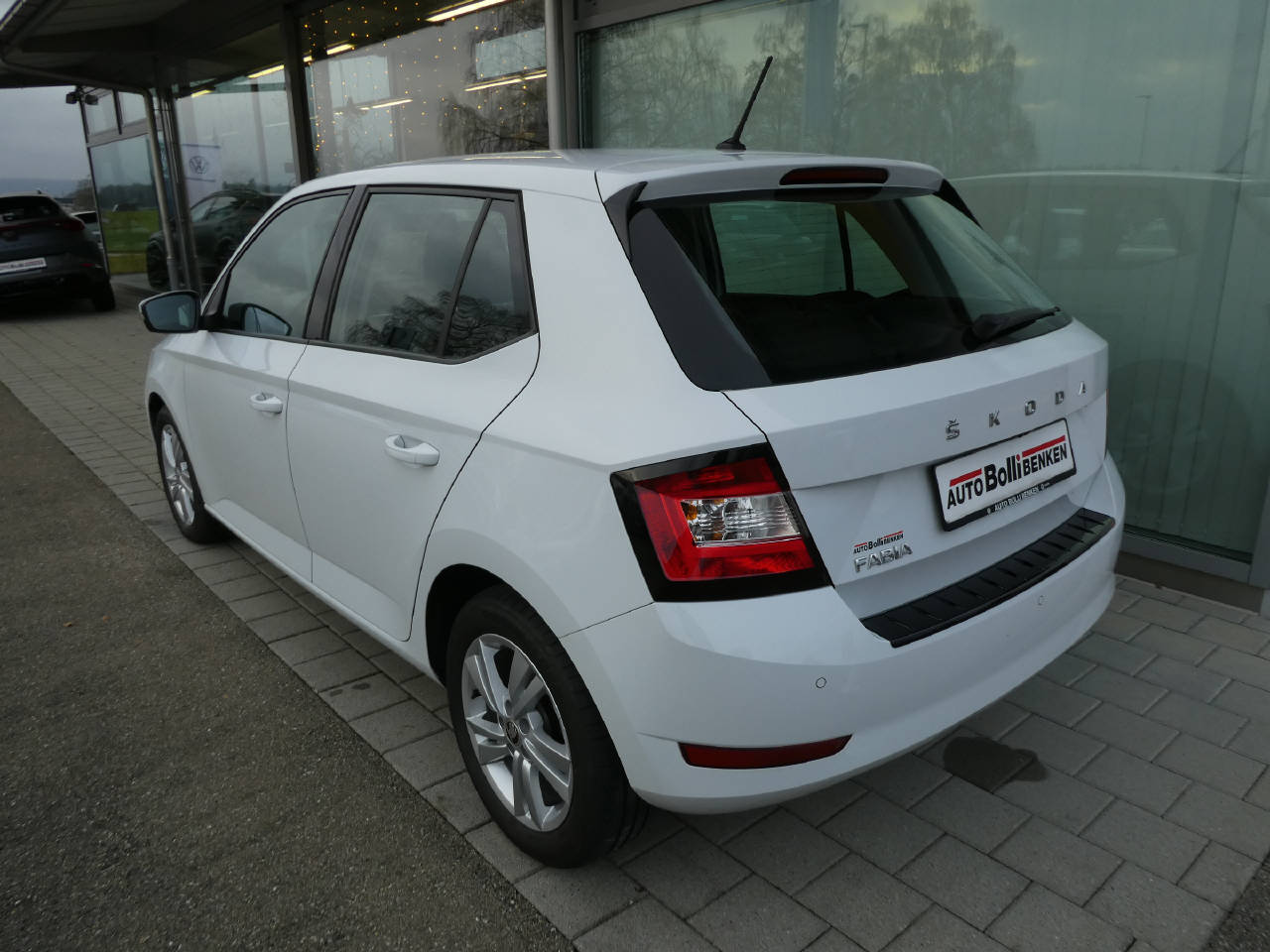 SKODA Fabia 1.0 TSI Ambition DSG-image-6