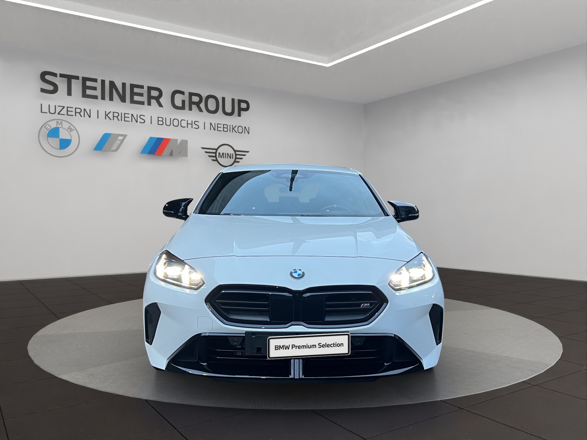 BMW M135 xDrive M Sport Pro-image-1