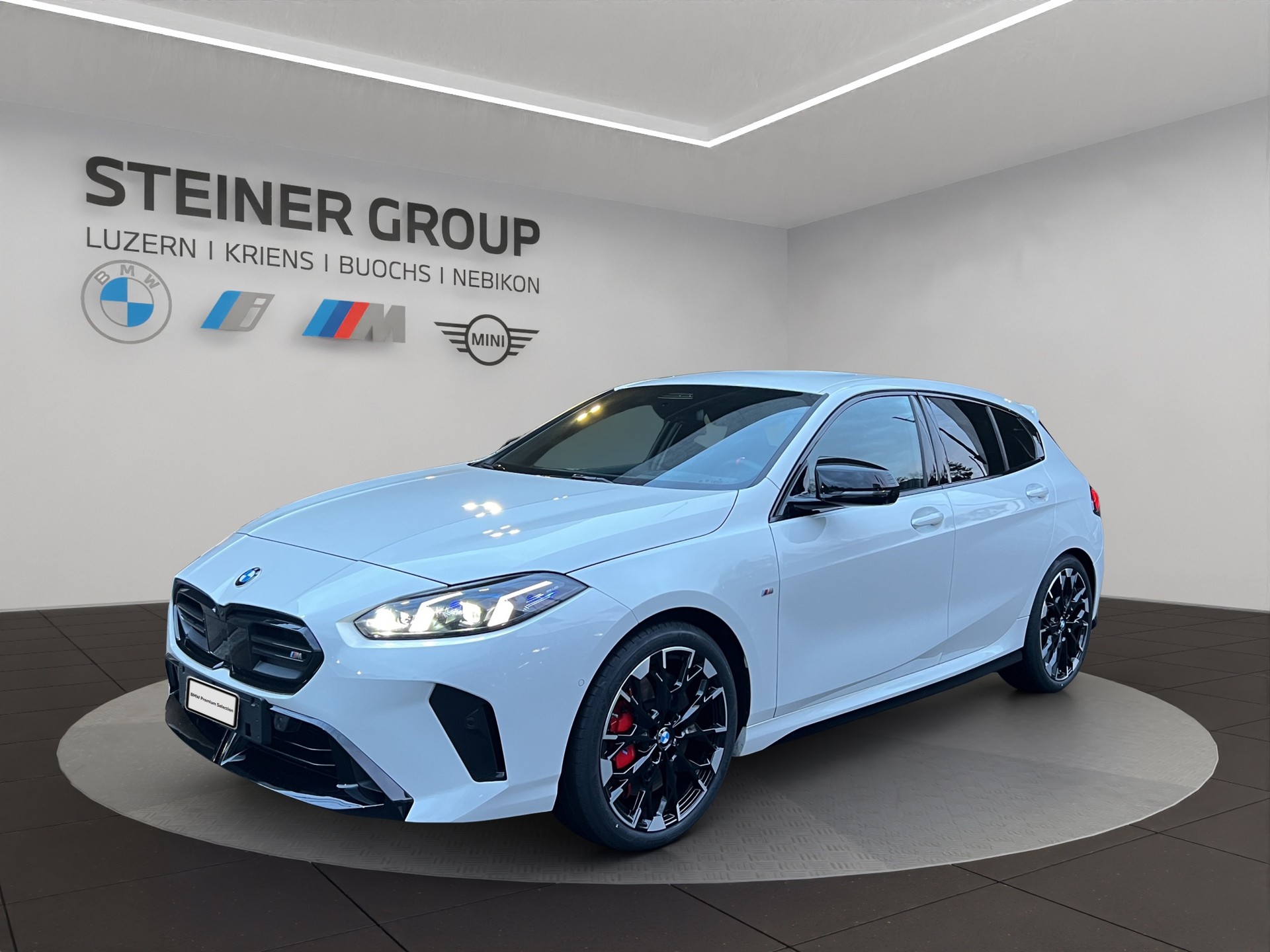 BMW M135 xDrive M Sport Pro-image-0