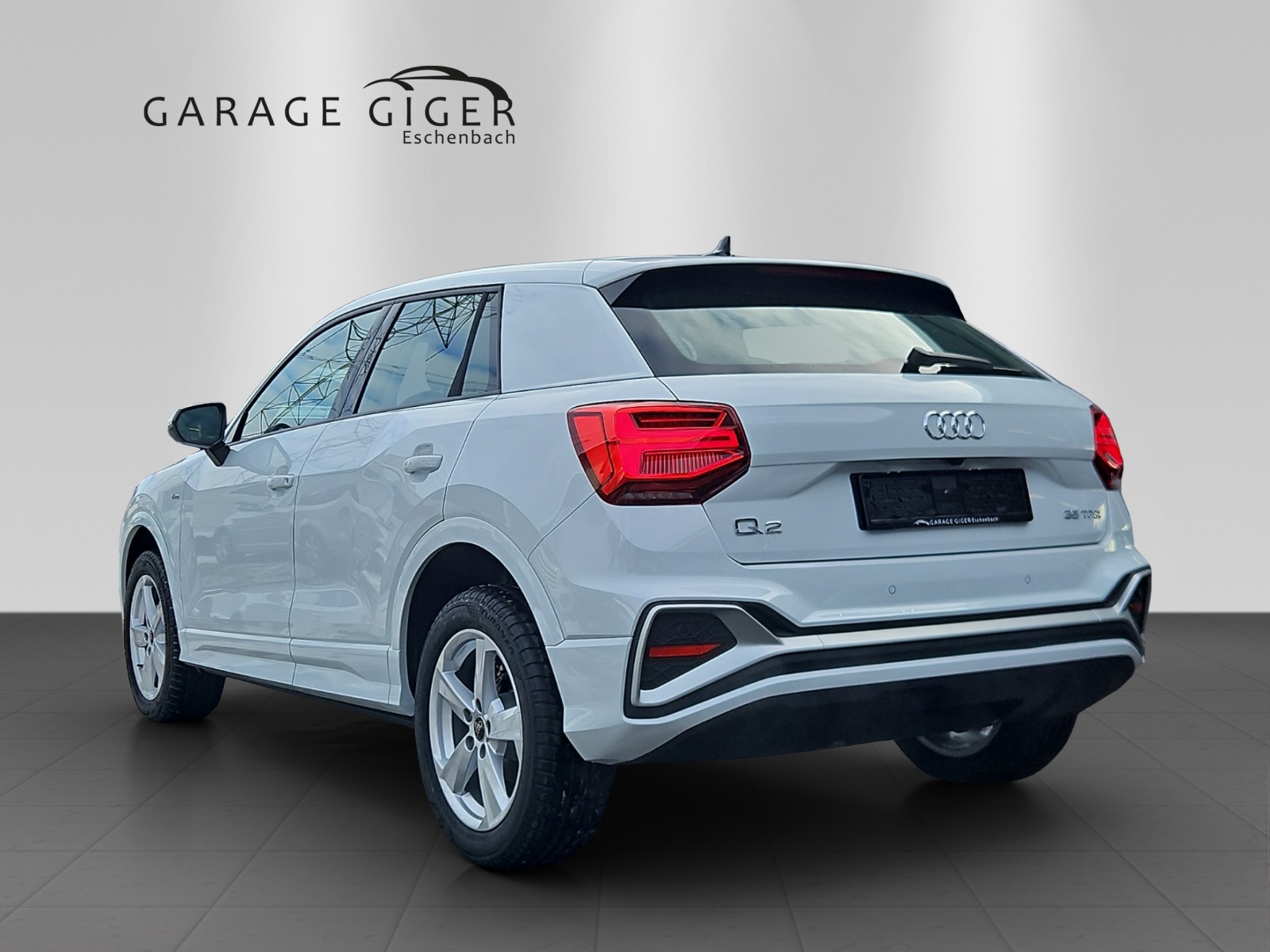 AUDI Q2 35 TFSI S line S-tronic-image-2