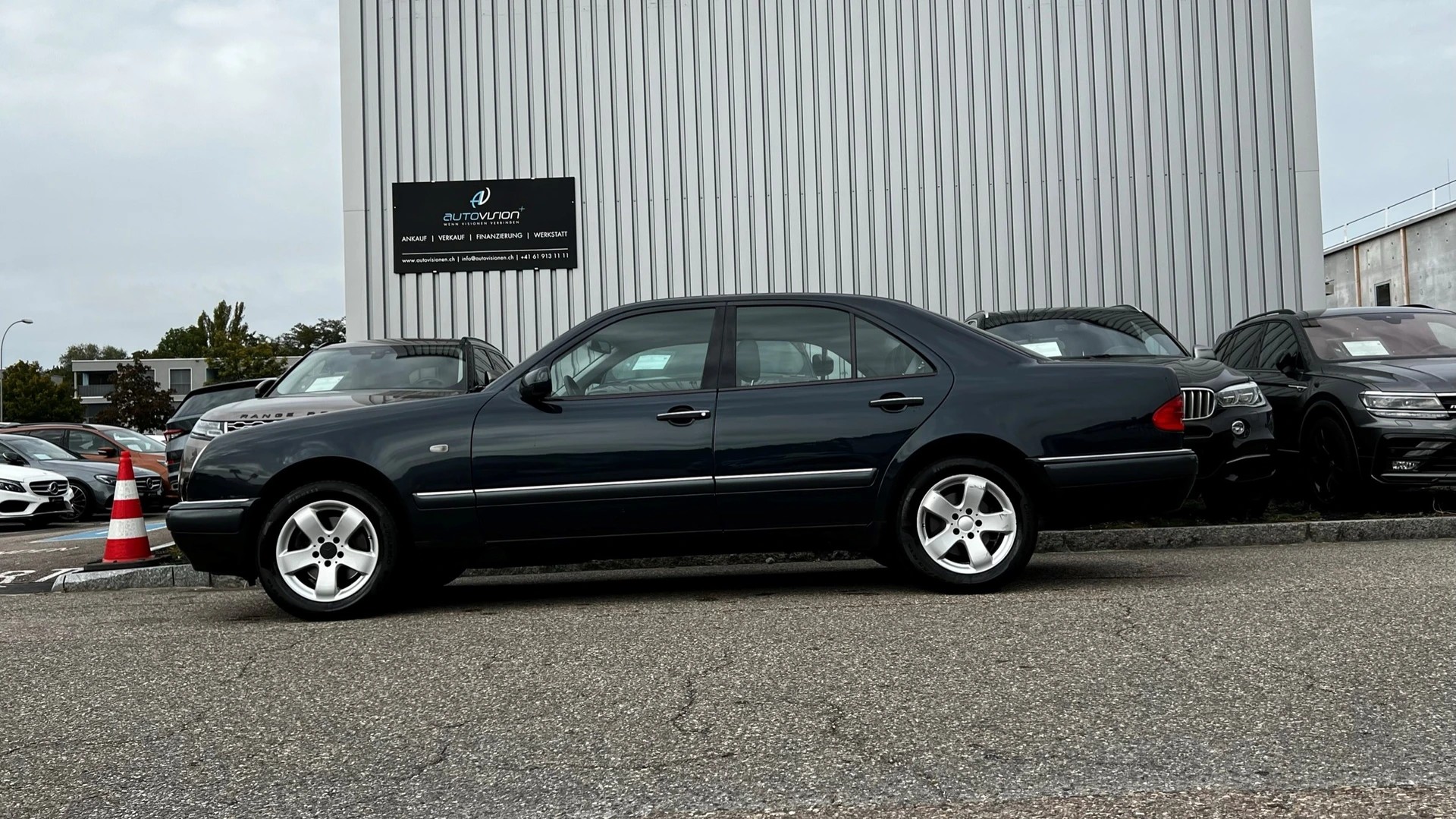 MERCEDES-BENZ E 280 ELÉGANCE 4-MATIC AUTOMATIC l 204 PS-image-5