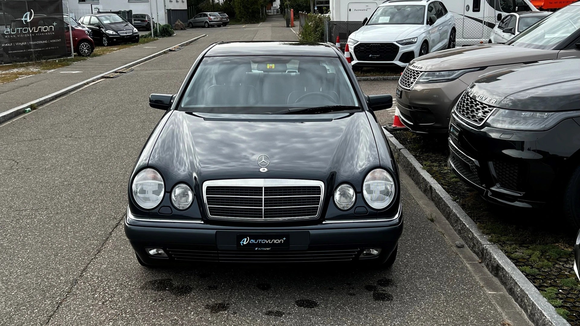 MERCEDES-BENZ E 280 ELÉGANCE 4-MATIC AUTOMATIC l 204 PS-image-15
