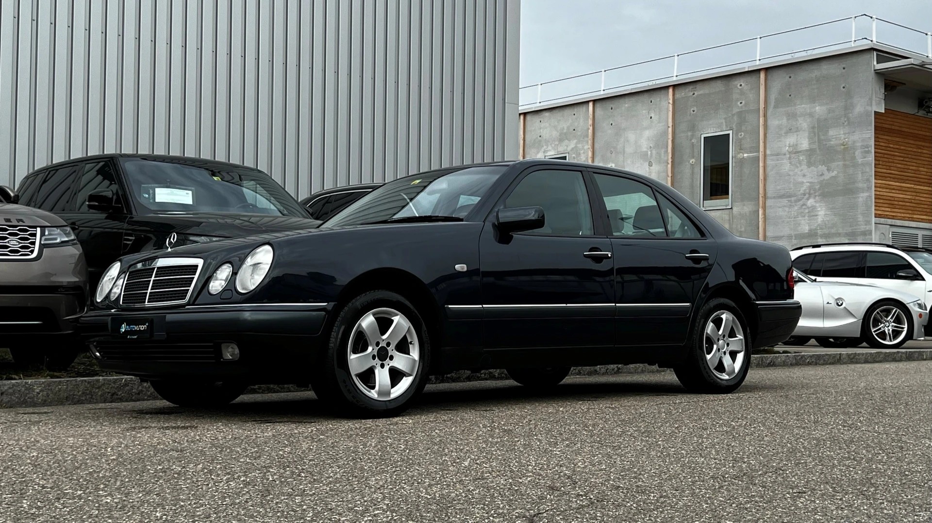 MERCEDES-BENZ E 280 ELÉGANCE 4-MATIC AUTOMATIC l 204 PS-image-12