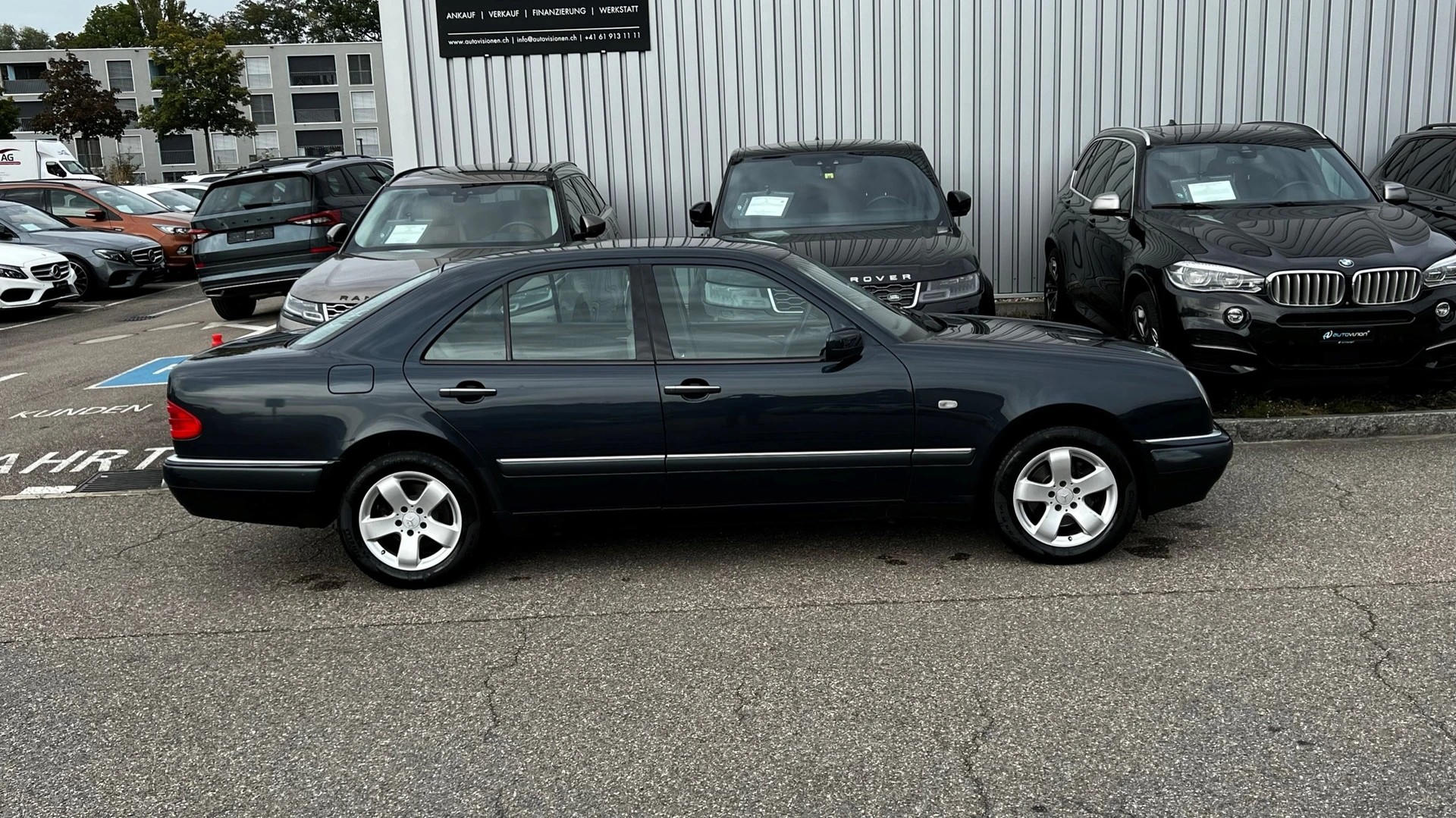 MERCEDES-BENZ E 280 ELÉGANCE 4-MATIC AUTOMATIC l 204 PS-image-8
