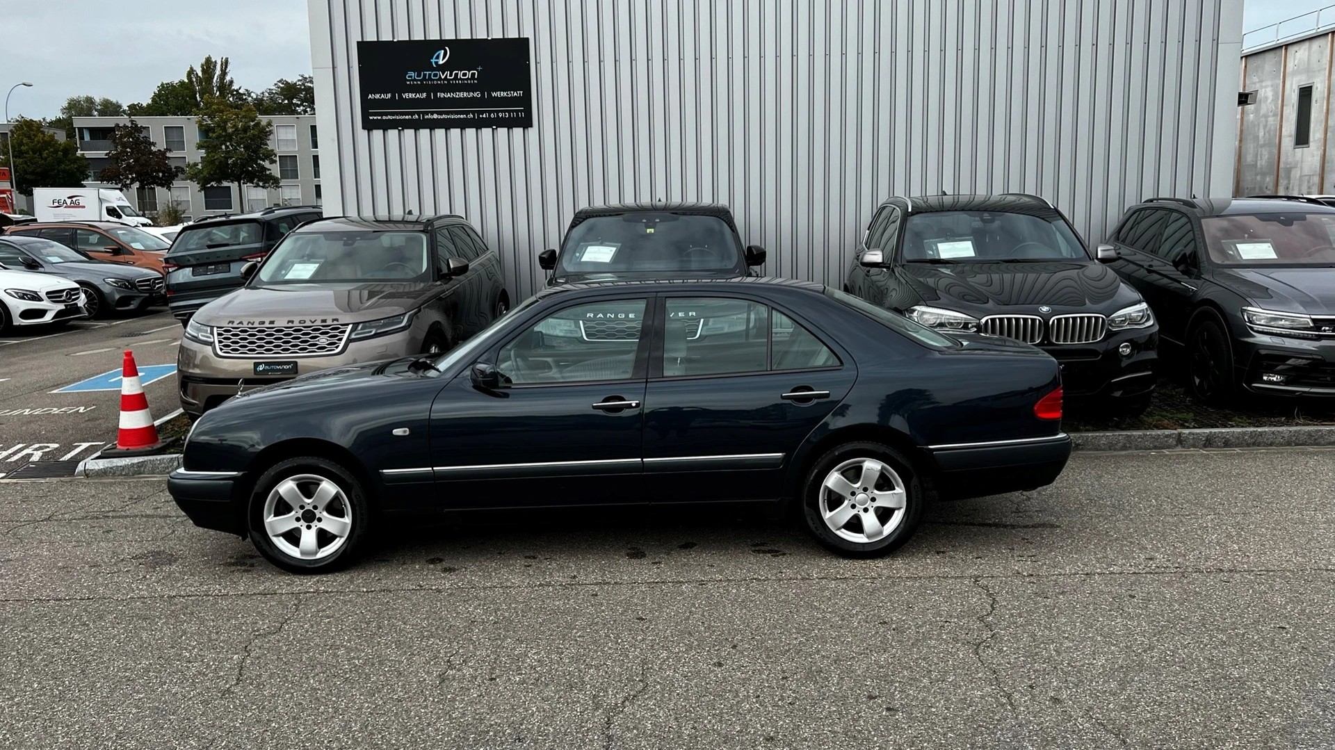 MERCEDES-BENZ E 280 ELÉGANCE 4-MATIC AUTOMATIC l 204 PS-image-7