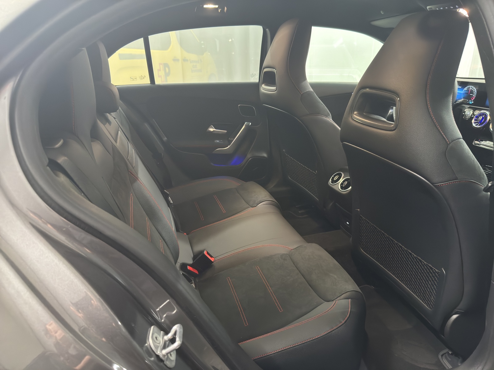 MERCEDES-BENZ A 250 e AMG Line EQ Star-image-9