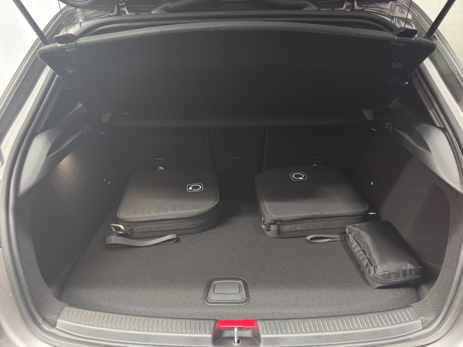 MERCEDES-BENZ A 250 e AMG Line EQ Star-image-10