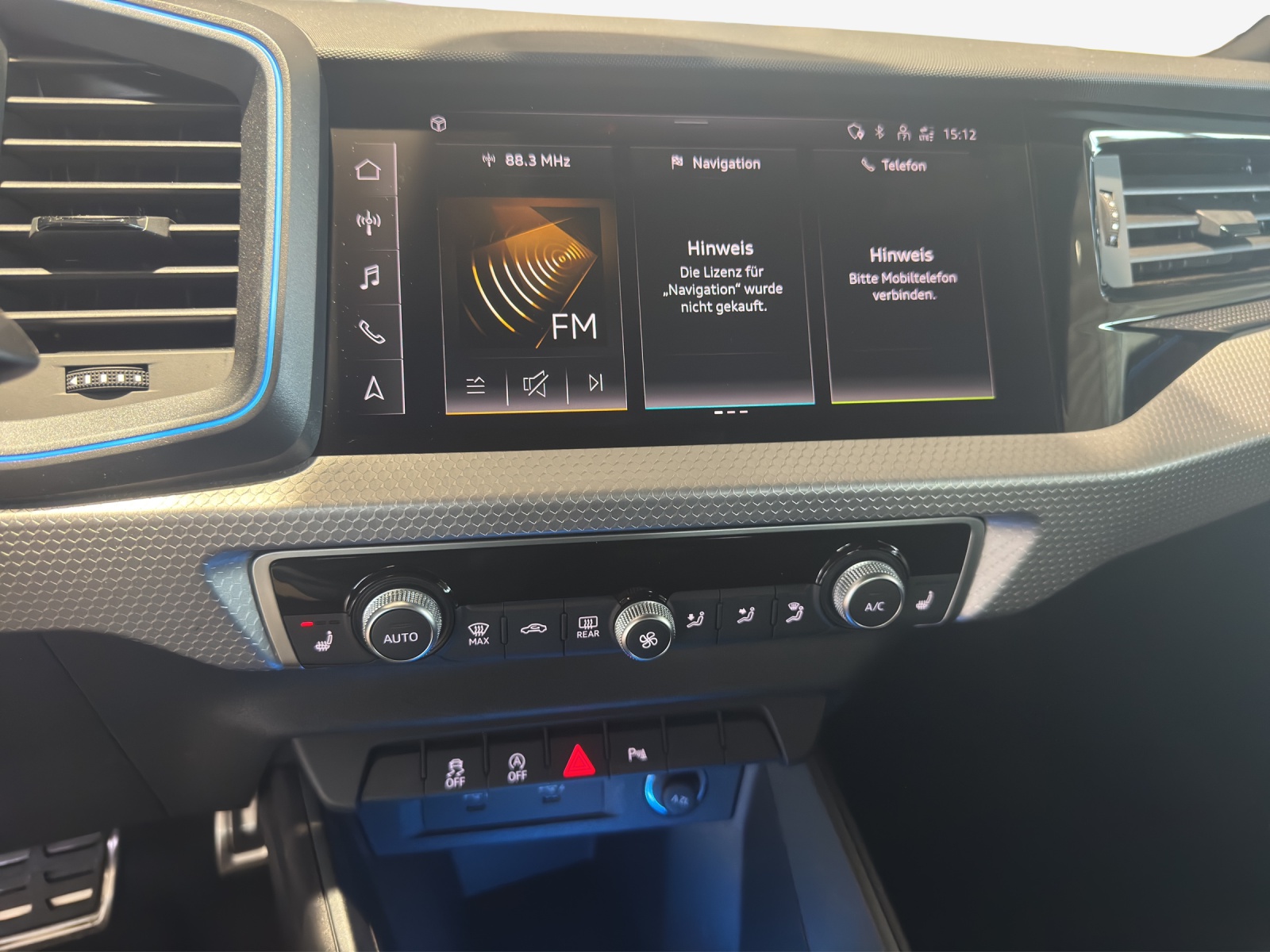 AUDI A1 Sportback 30 TFSI S Line Attraction S-tronic-image-10