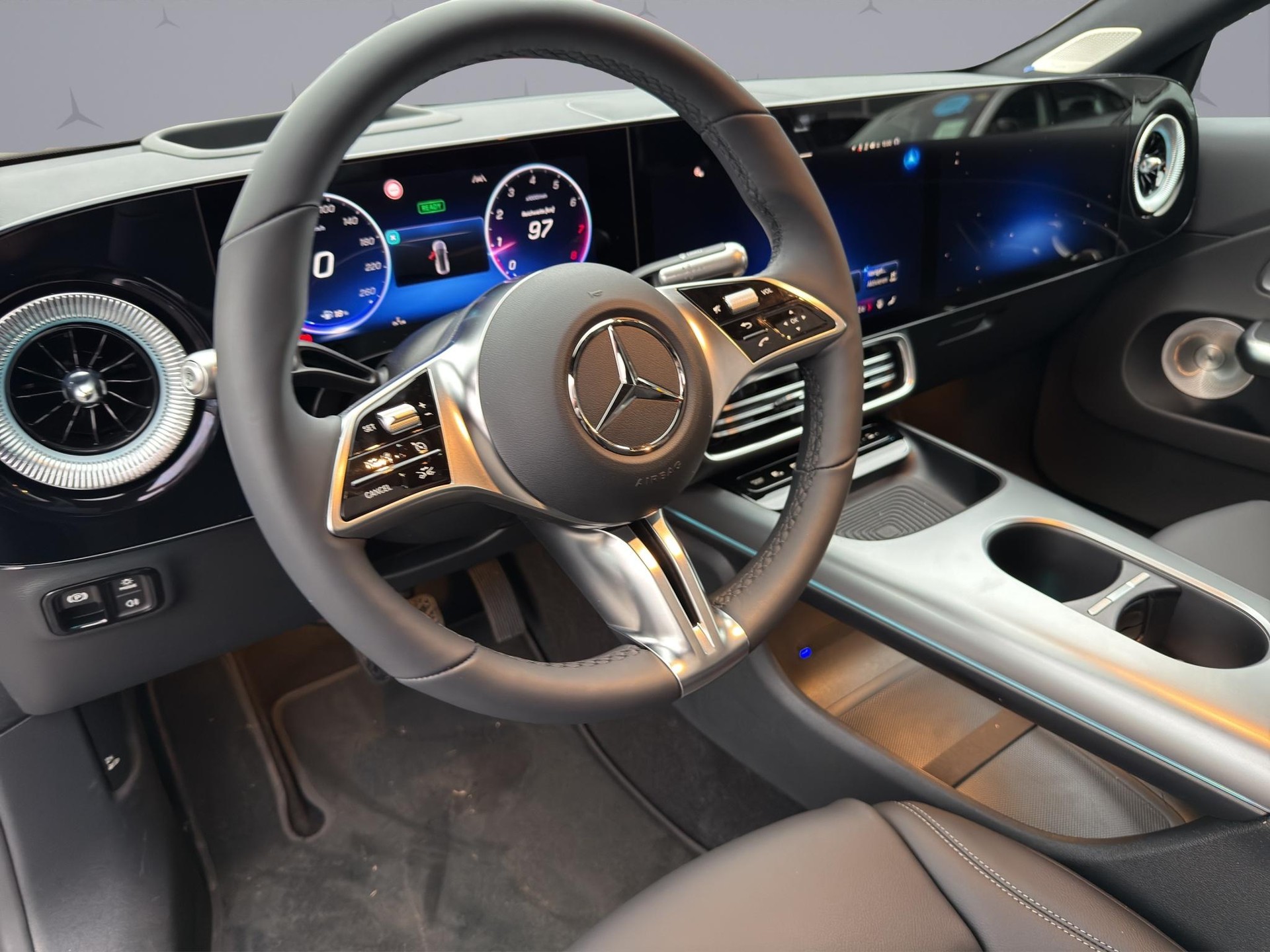 MERCEDES-BENZ CLA 220 AMG Line 4matic-image-10