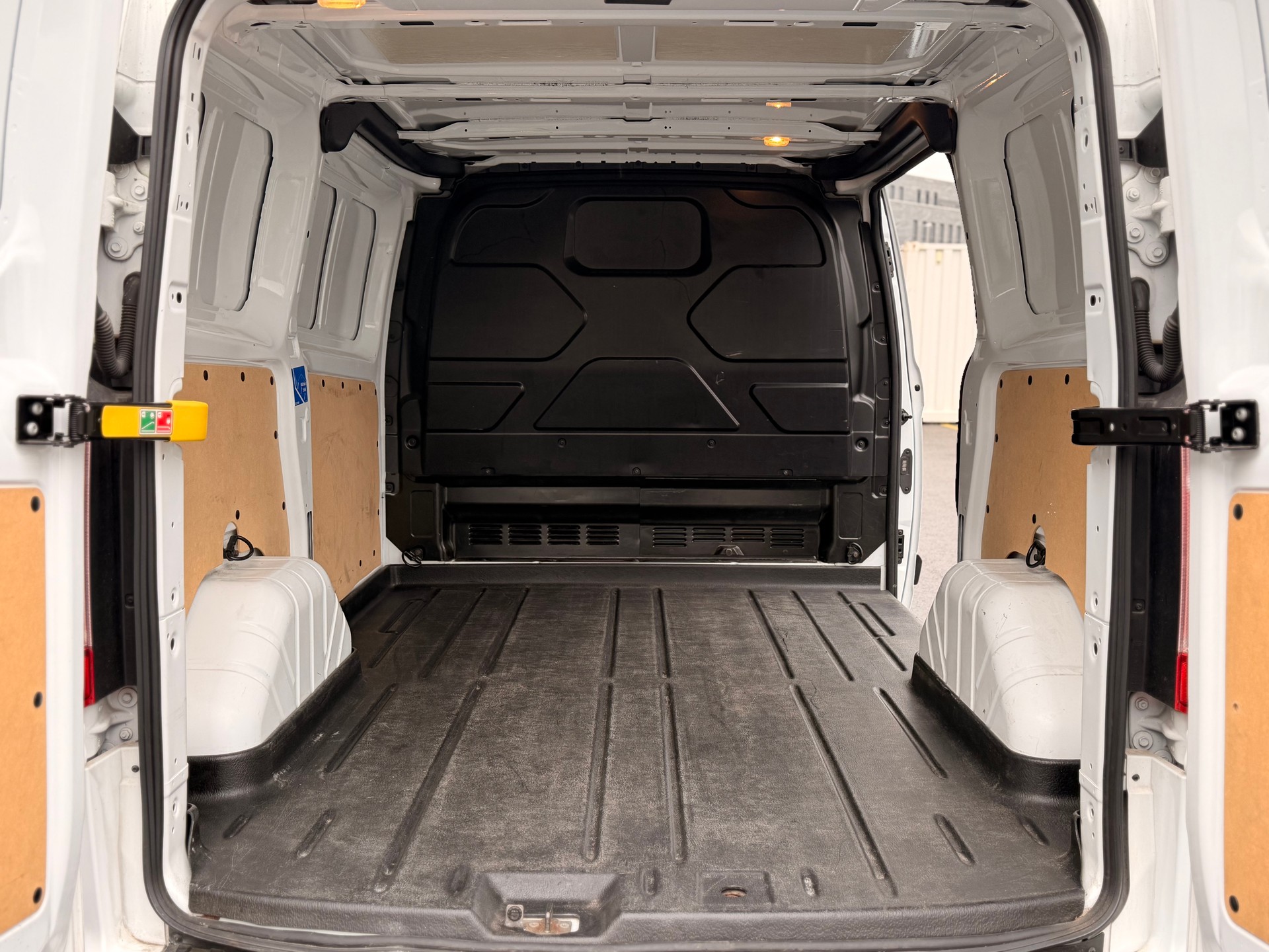 FORD Transit Custom Van 280 L1H1Trend-image-10