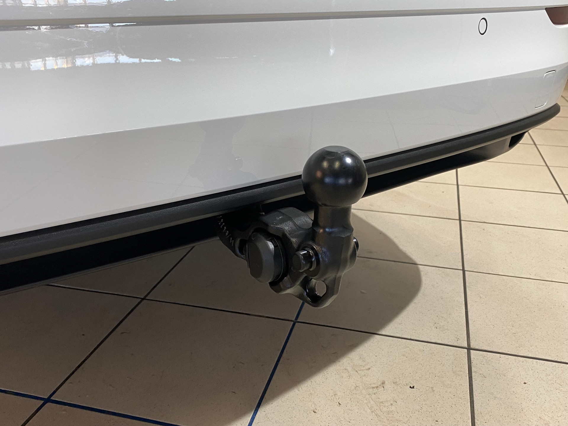 VW Golf Variant 1.5 eTSI mHEV Life-image-4