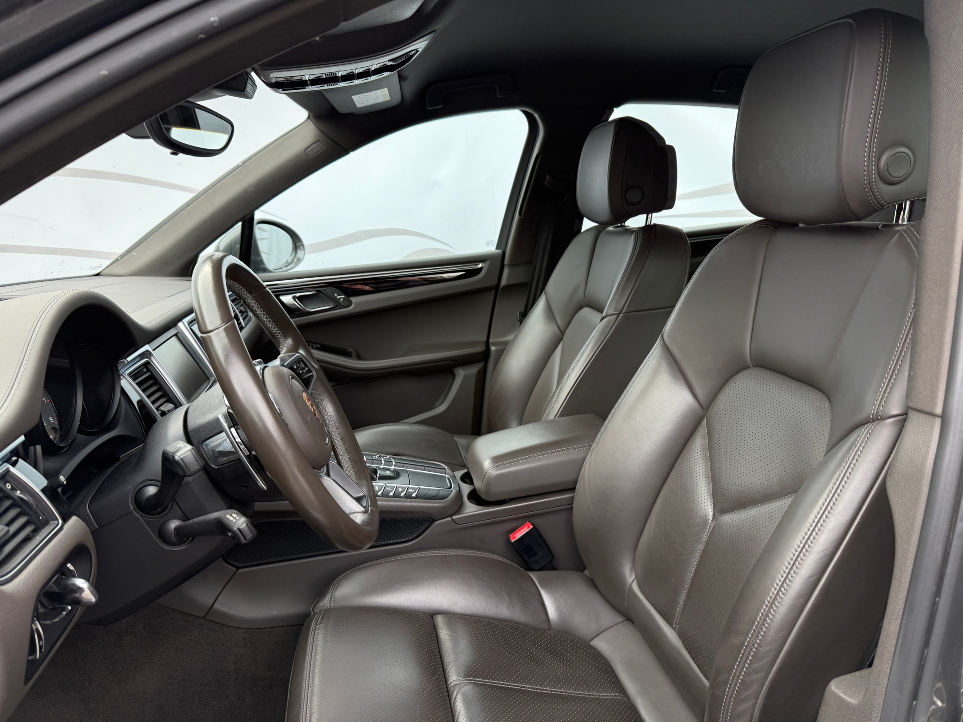 PORSCHE Macan S PDK-image-13