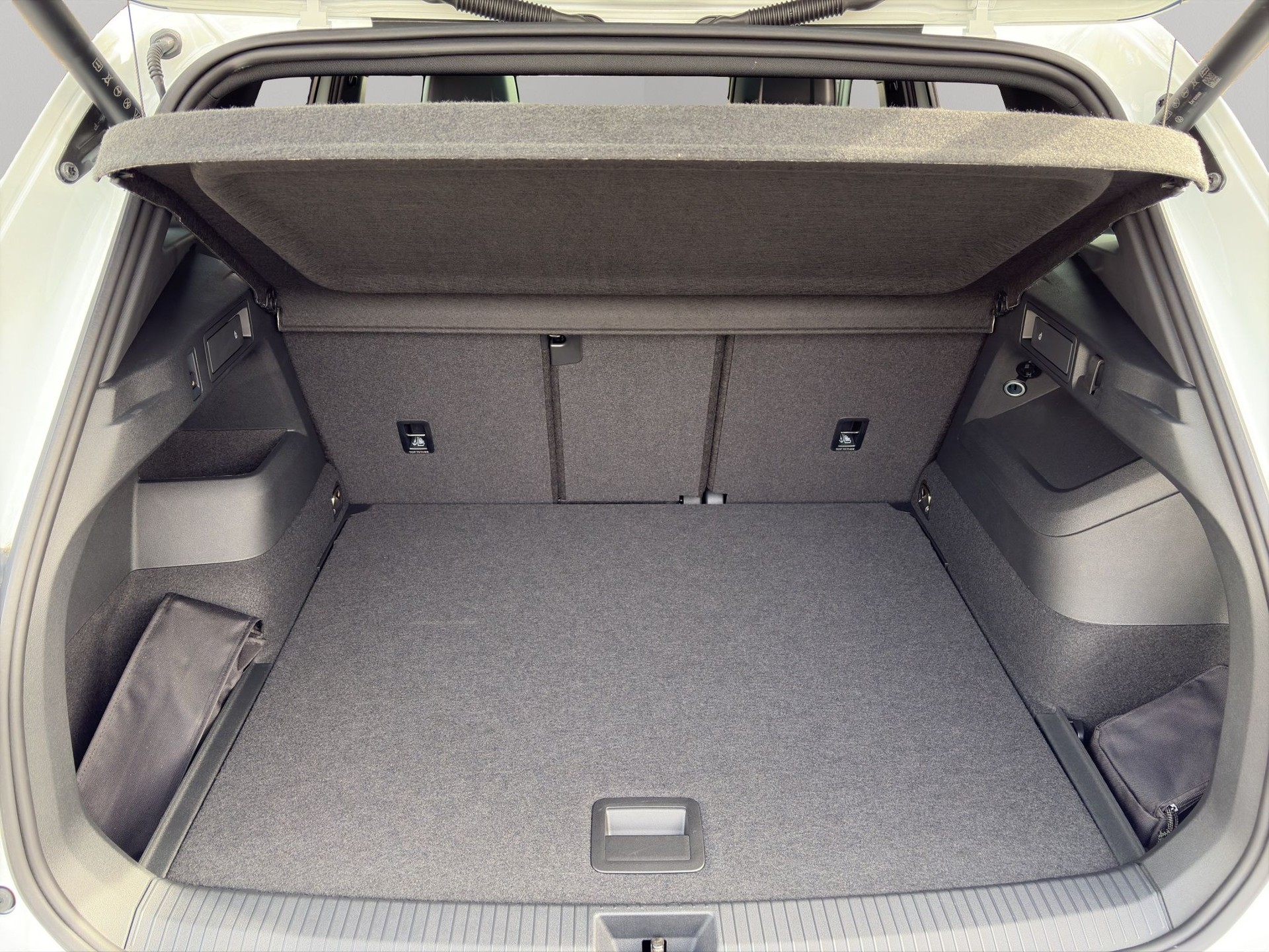 VW Tiguan 2.0 TSI DSG R-Line 4Motion-image-10