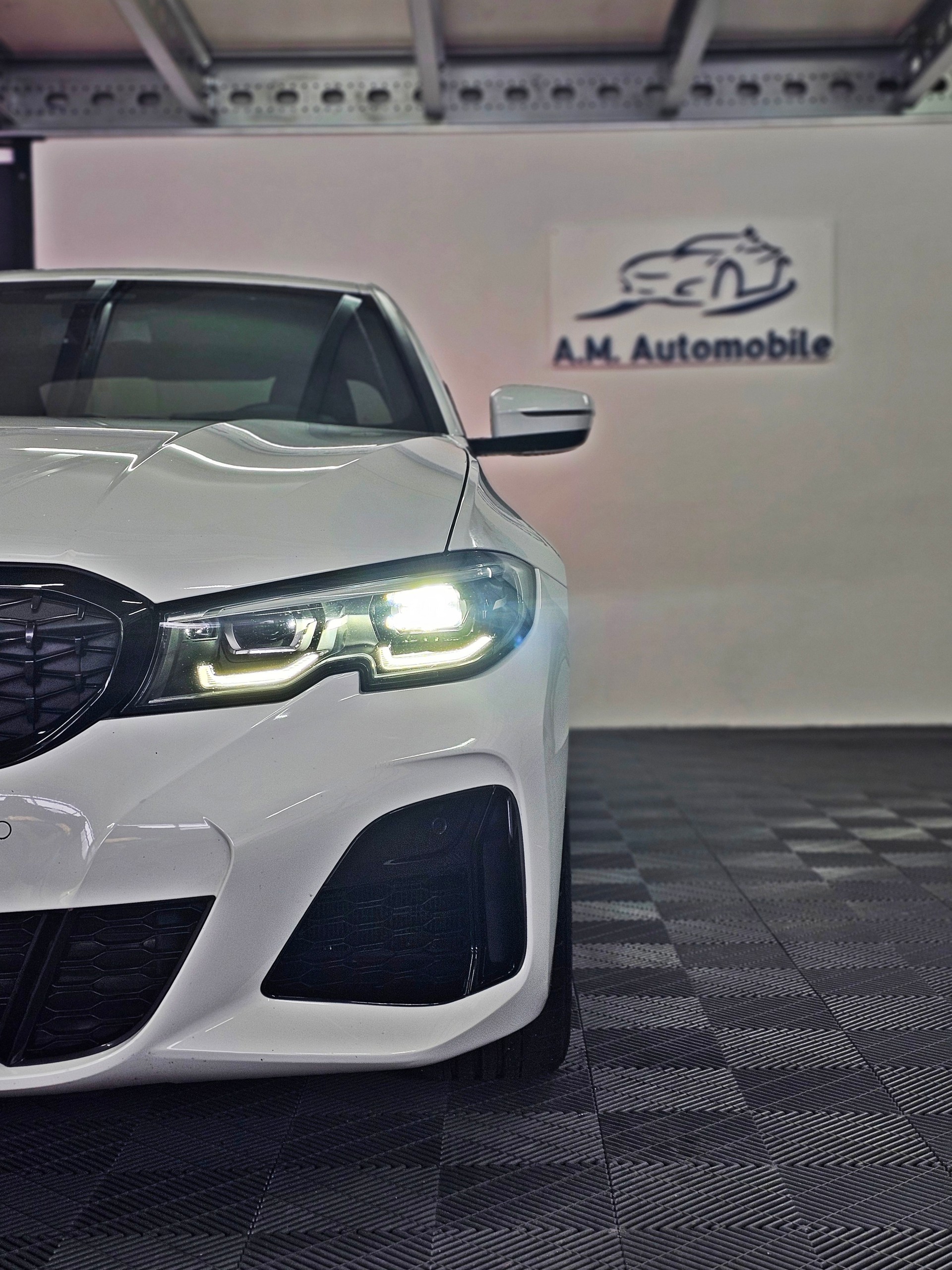 BMW M340i xDrive Steptronic-showroom-element-2