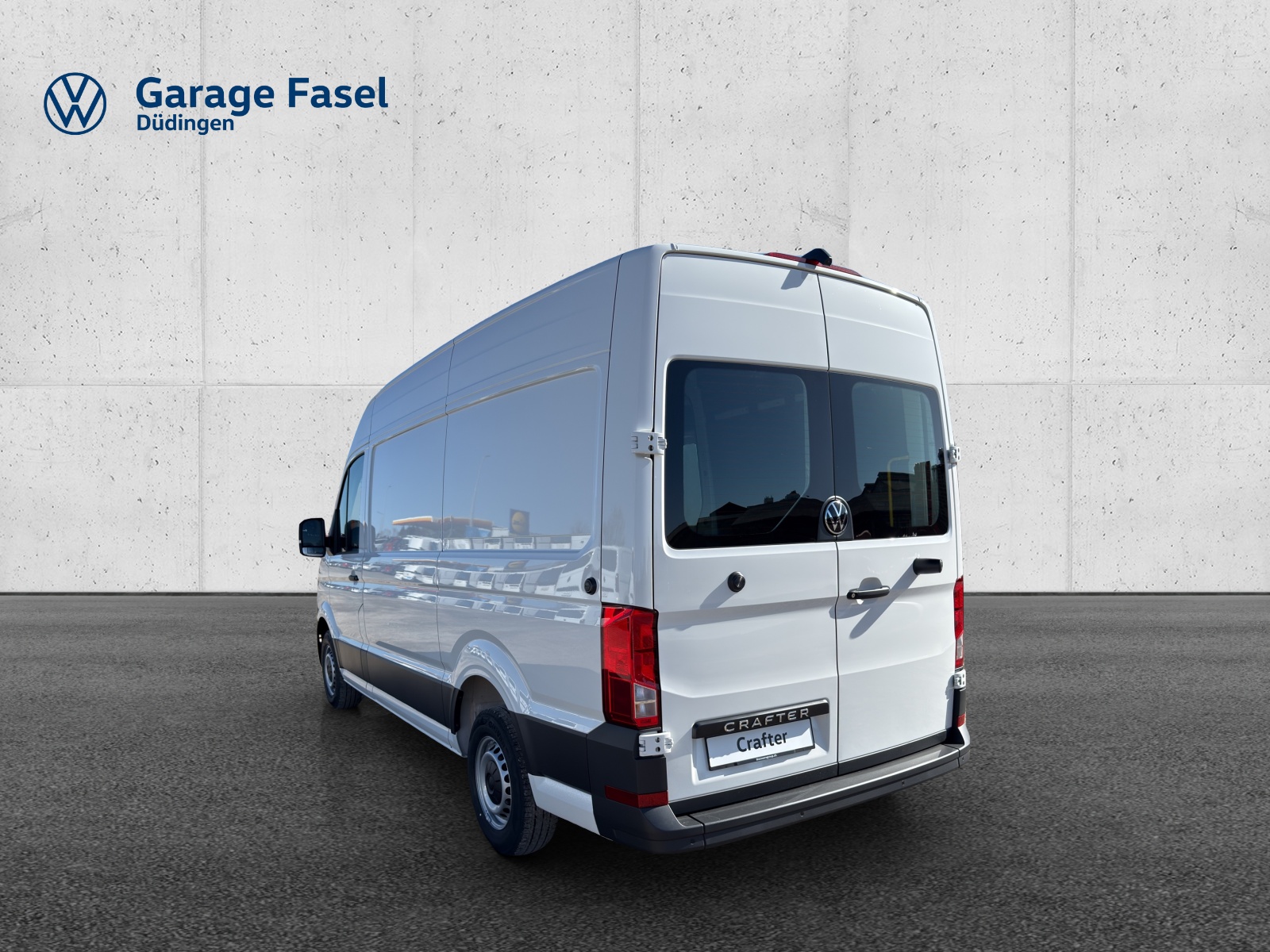VW Crafter 35 2.0 TDI Entry L3 A-image-2